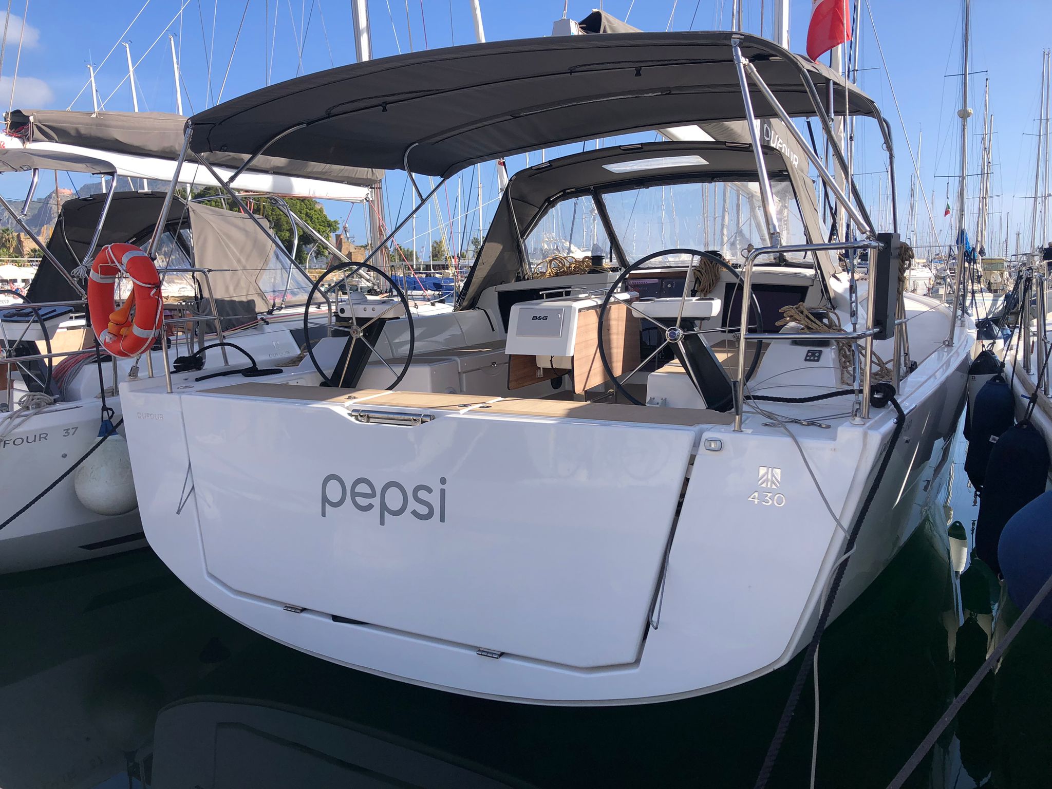 Dufour 430 Grand Large — photo 1