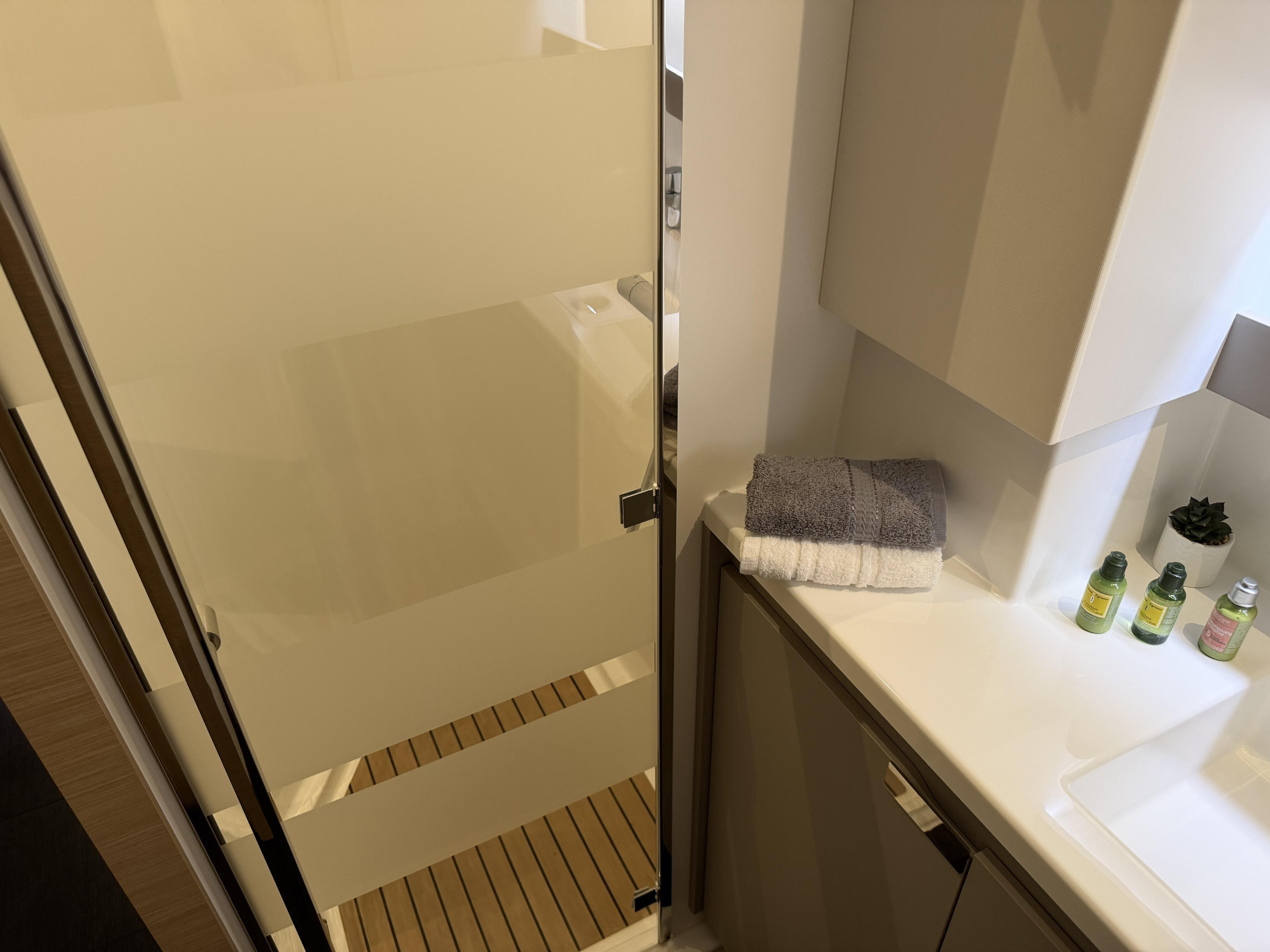 Aura 51 — photo 4