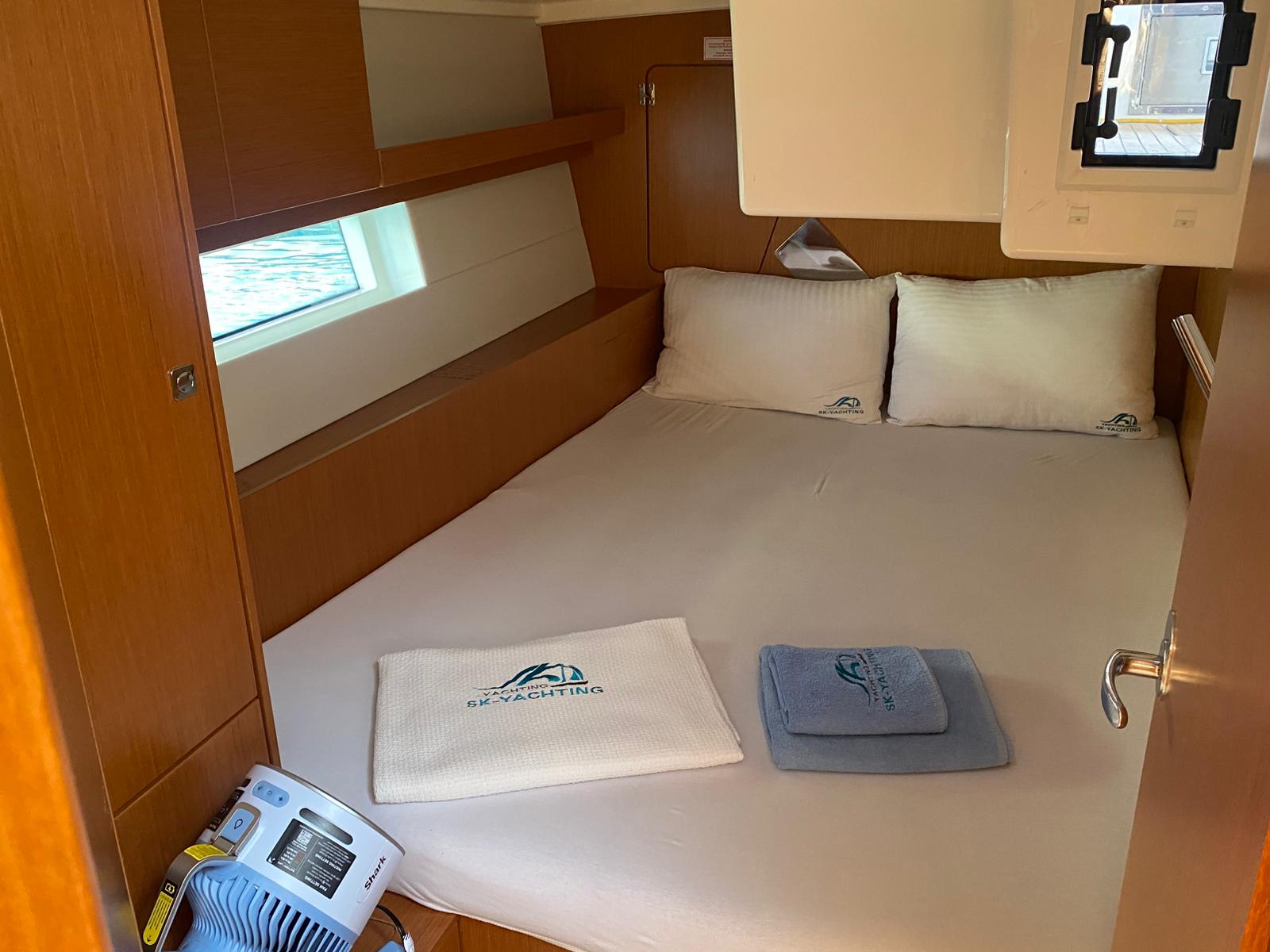 Bavaria C45 Style — photo 13