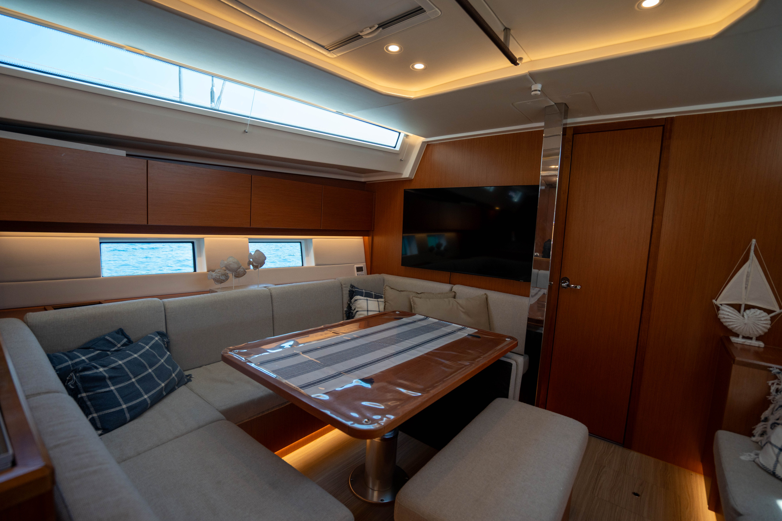 Bavaria C45 Style — photo 10