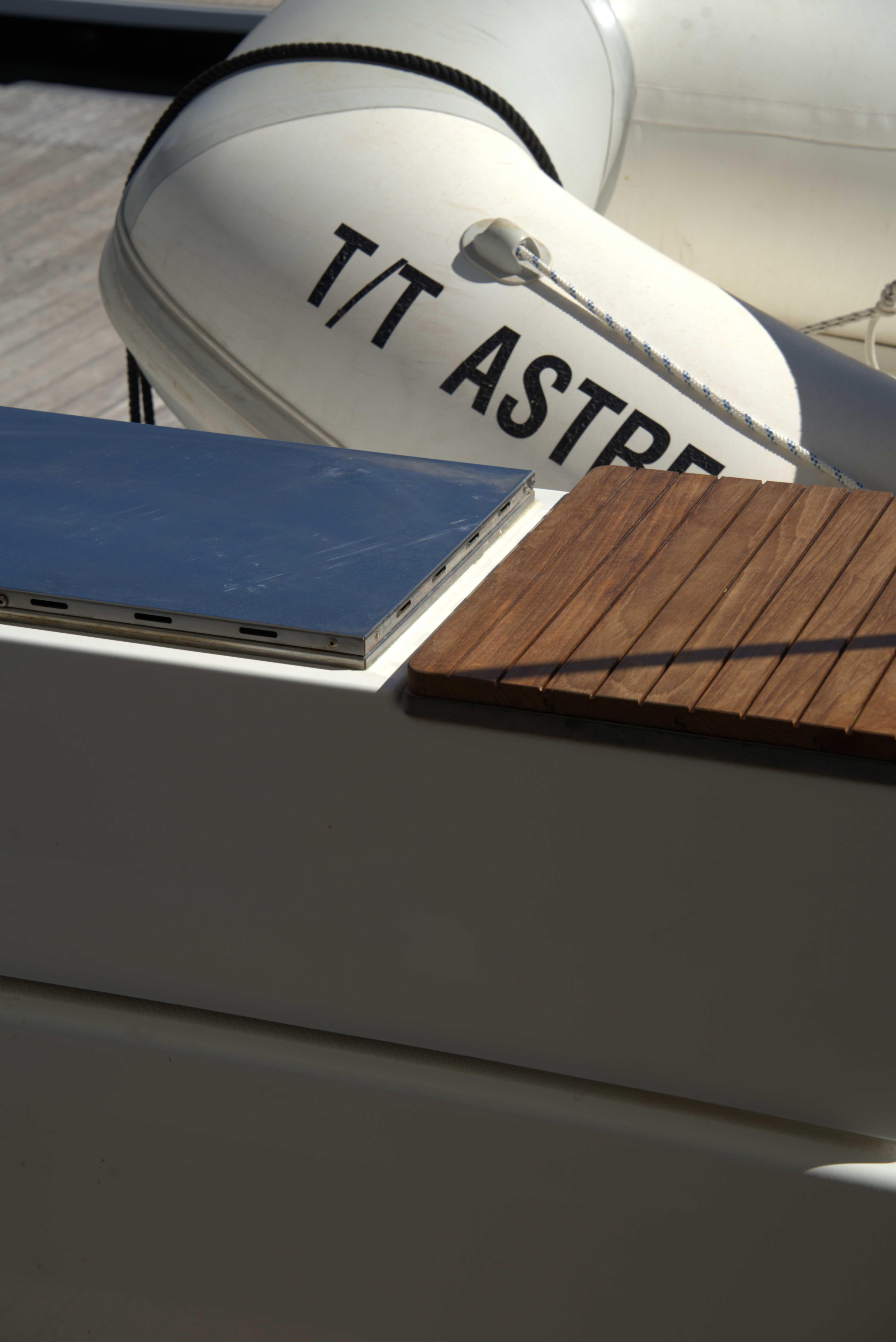 Fountaine Pajot Astréa 42 (Wm-Ac in dinette-Gen-Sol.Pan) — photo 9