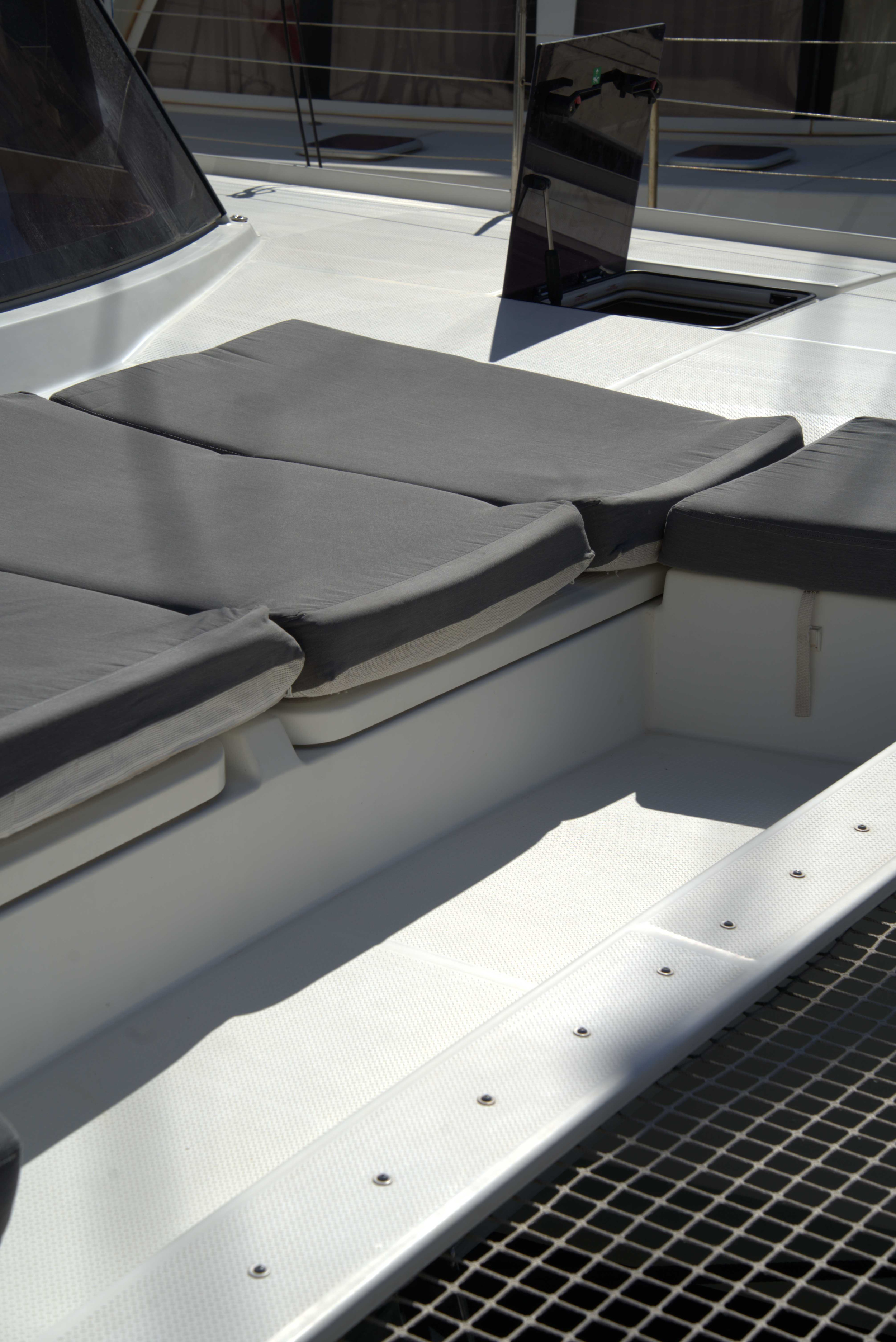 Fountaine Pajot Astréa 42 (Wm-Ac in dinette-Gen-Sol.Pan) — photo 34