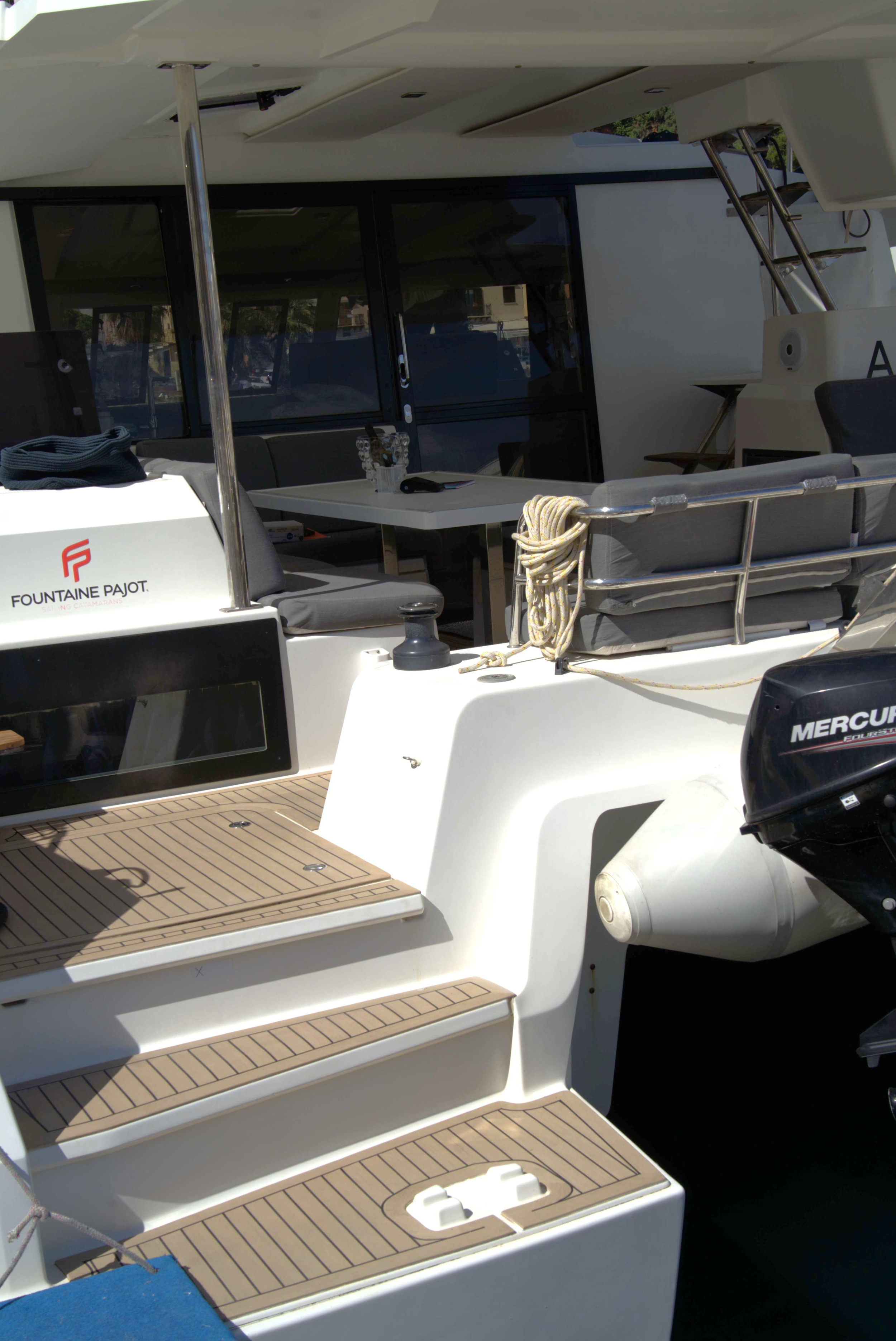 Fountaine Pajot Astréa 42 (Wm-Ac in dinette-Gen-Sol.Pan) — photo 7