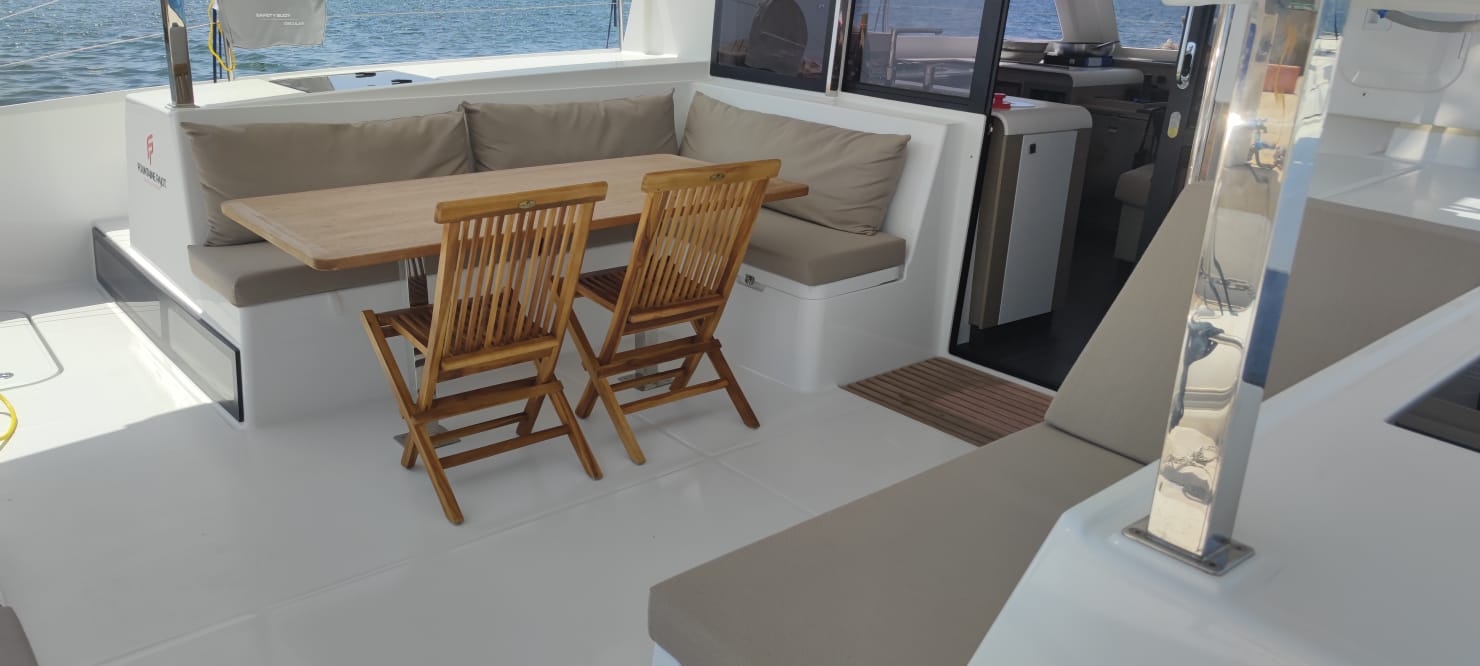 Fountaine Pajot Isla 40 (Wm-Ac in dinette-Gen-Sol.Pan) — photo 22