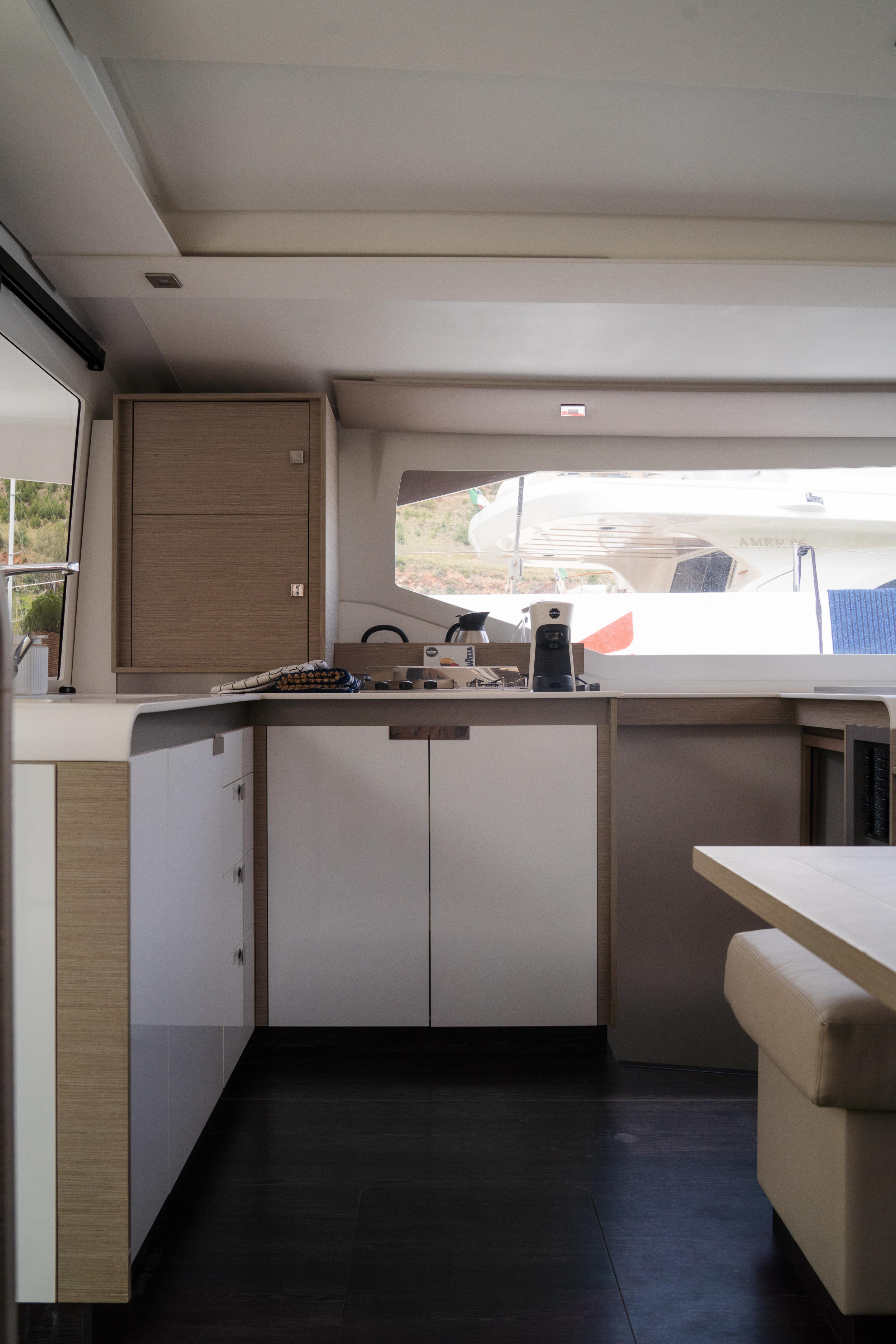 Fountaine Pajot Isla 40 (Wm-Ac in dinette-Gen-Sol.Pan) — photo 56