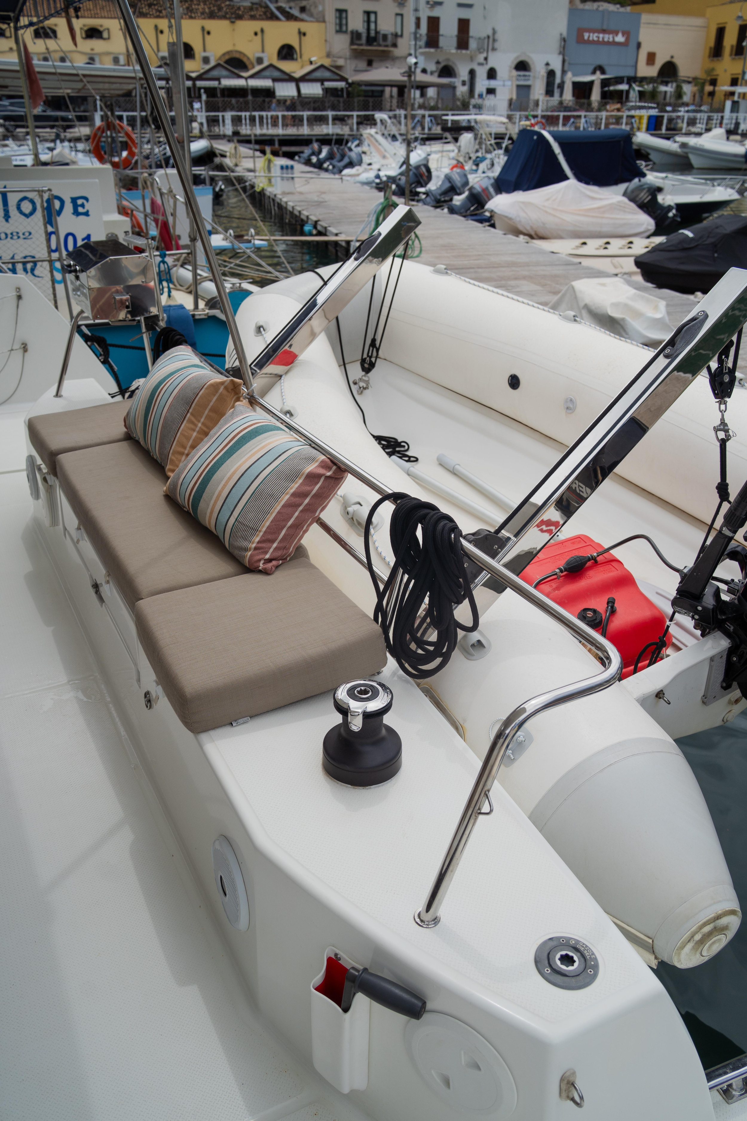 Fountaine Pajot Isla 40 (Wm-Ac in dinette-Gen-Sol.Pan) — photo 9