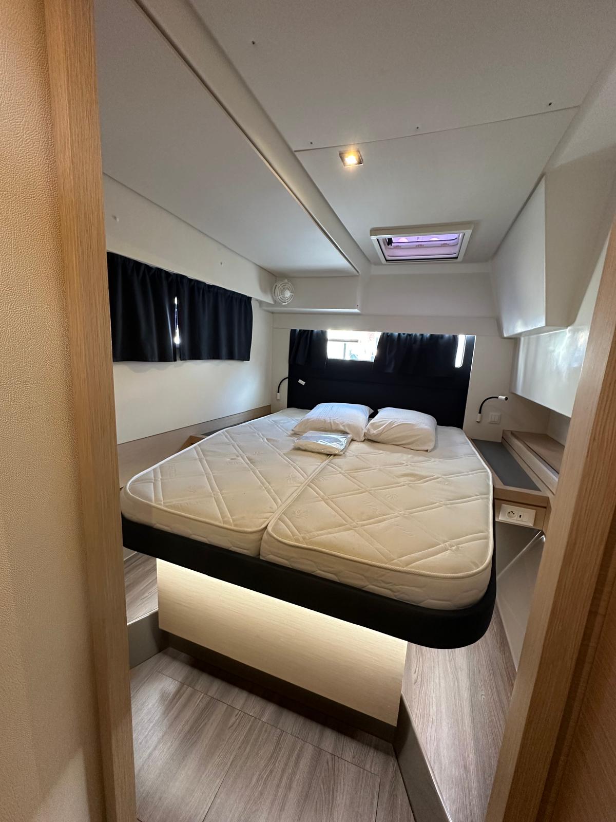 Fountaine Pajot Isla 40 (Wm-Ac in dinette-Gen-Sol.Pan) — photo 54