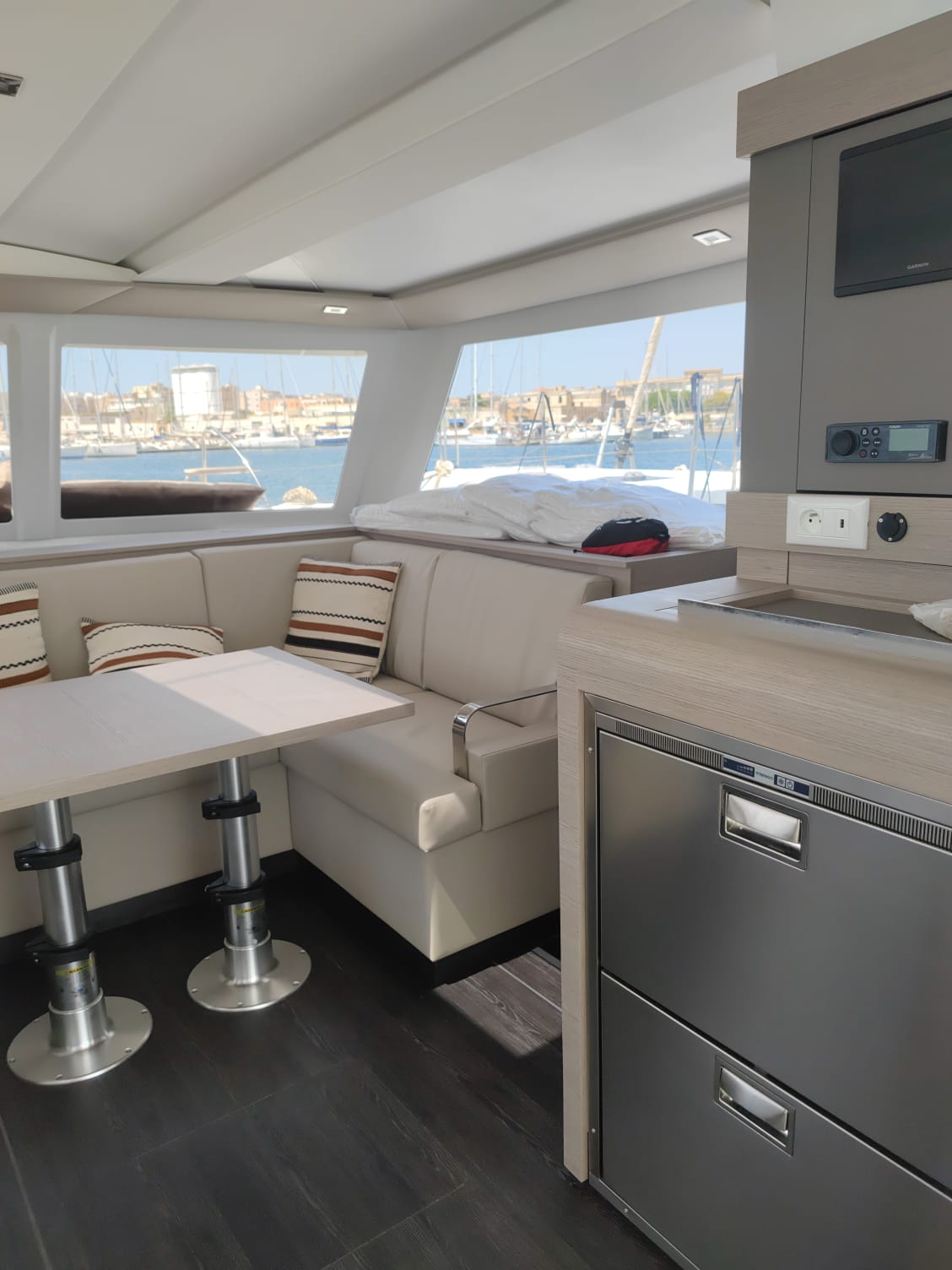 Fountaine Pajot Isla 40 (Wm-Ac in dinette-Gen-Sol.Pan) — photo 77