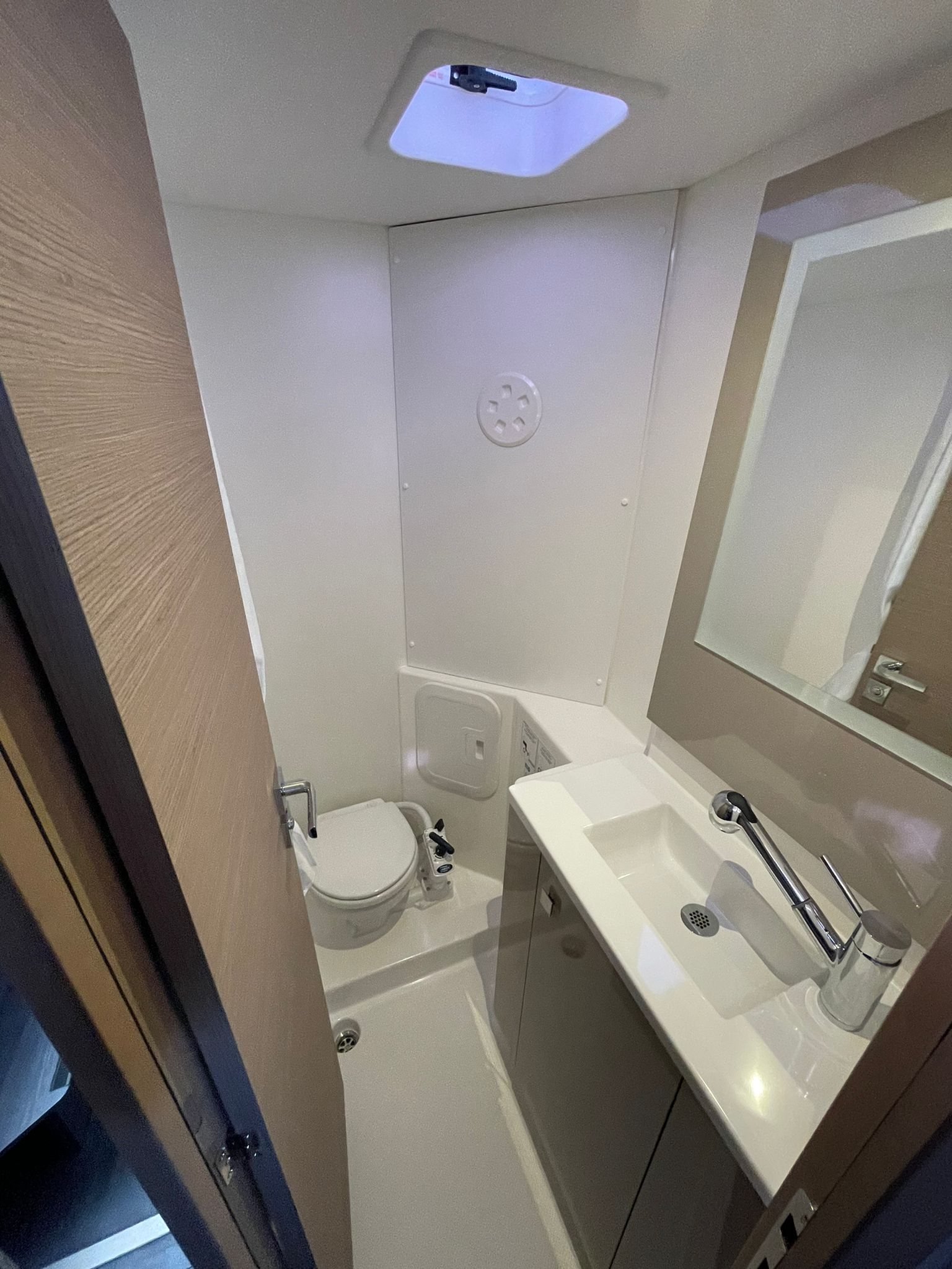 Fountaine Pajot Isla 40 (Wm-Ac in dinette-Gen-Sol.Pan) — photo 34