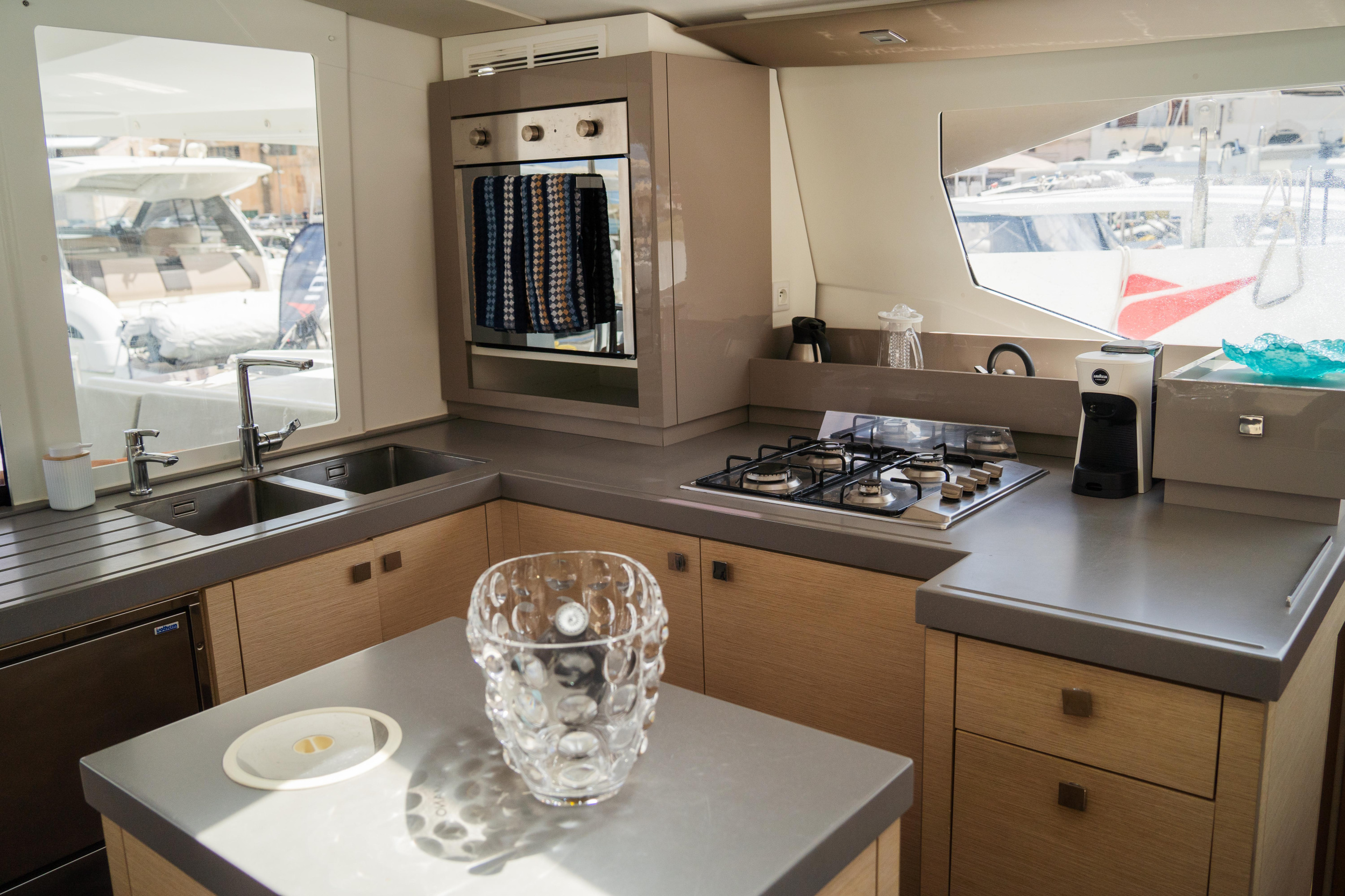Fountaine Pajot Saona 47 (Wm-AC-Gen-Sol.Pan) — photo 18