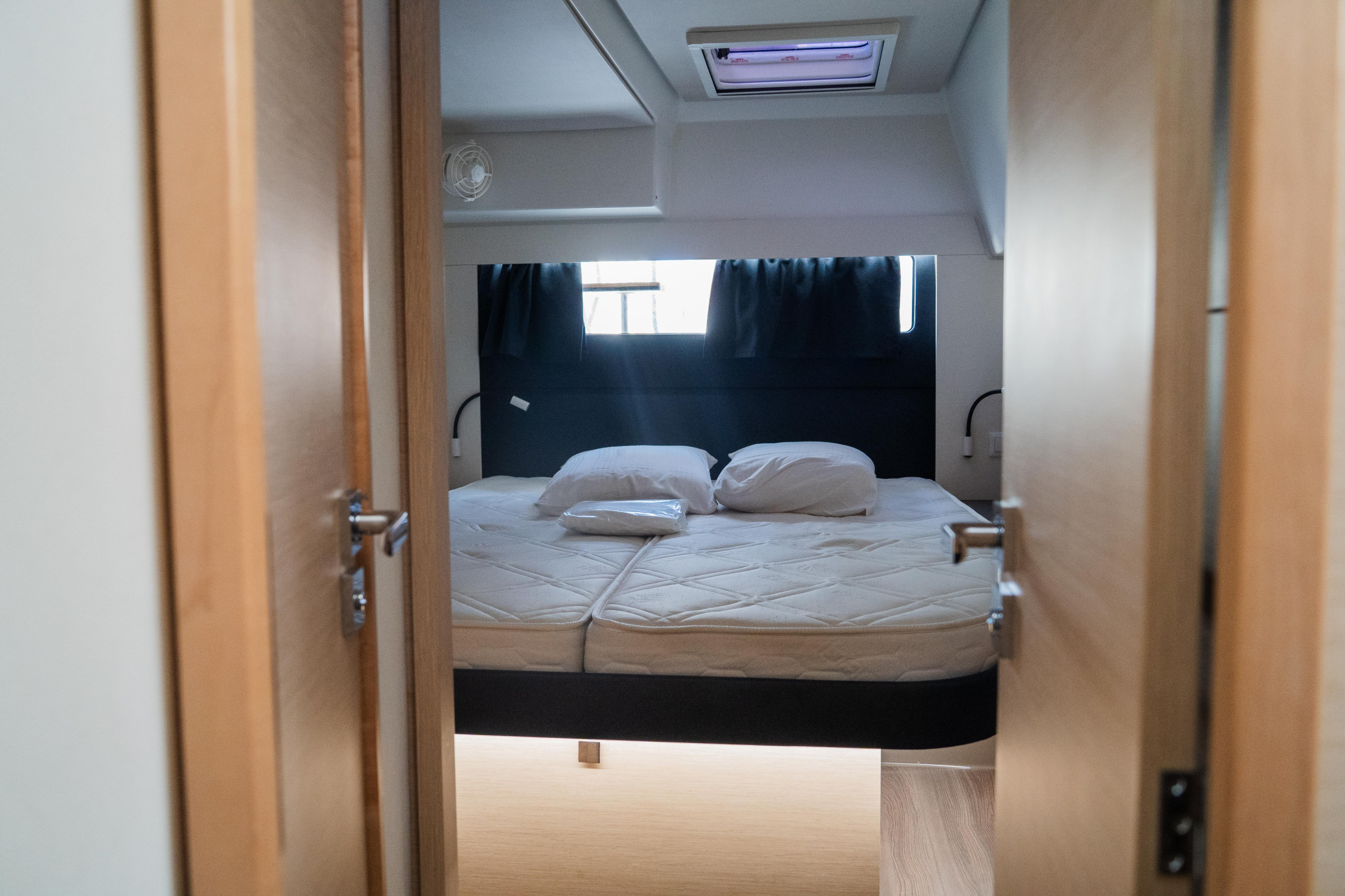 Fountaine Pajot Saona 47 (Wm-AC-Gen-Sol.Pan) — photo 75