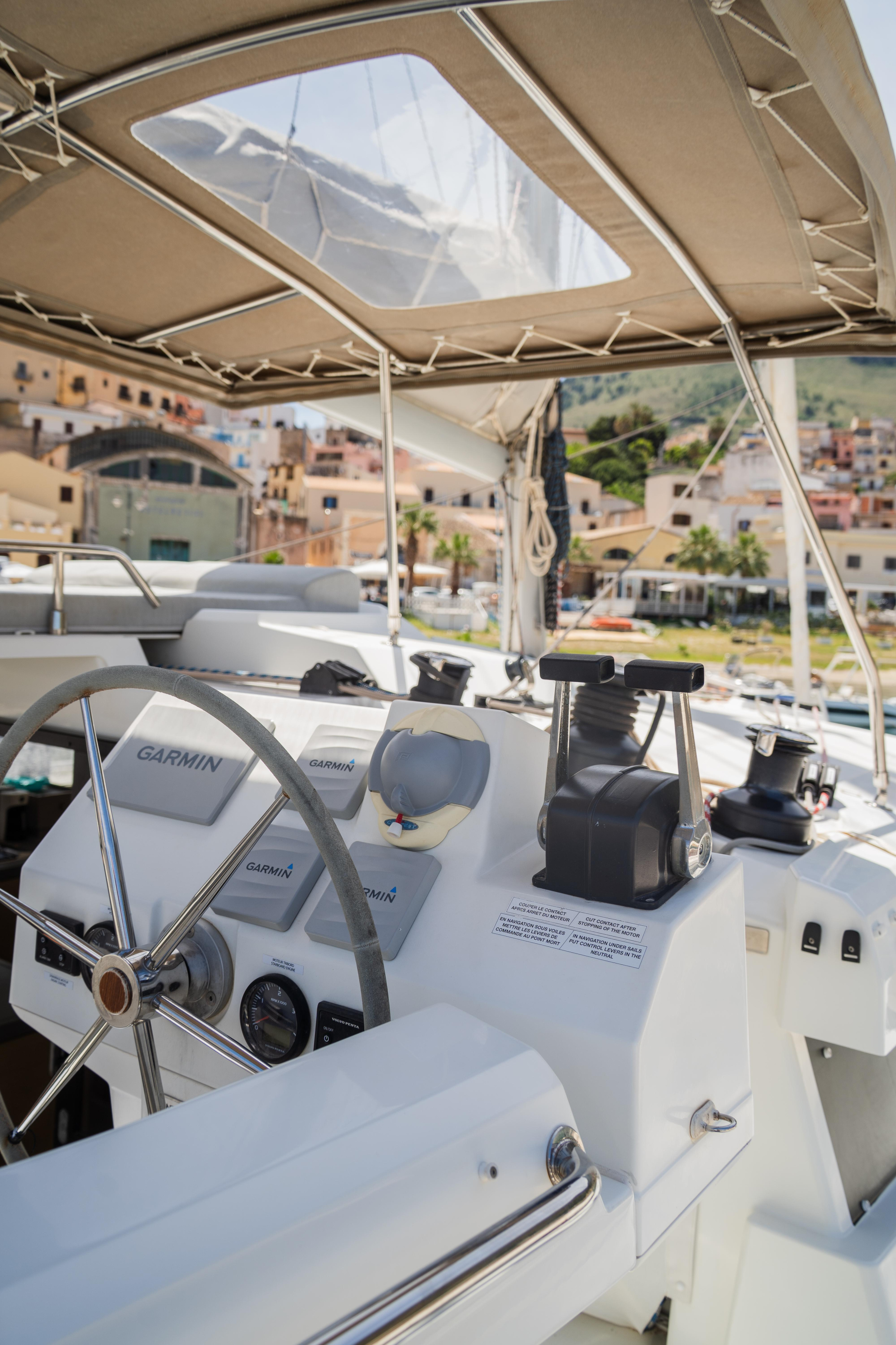 Fountaine Pajot Saona 47 (Wm-AC-Gen-Sol.Pan) — photo 4