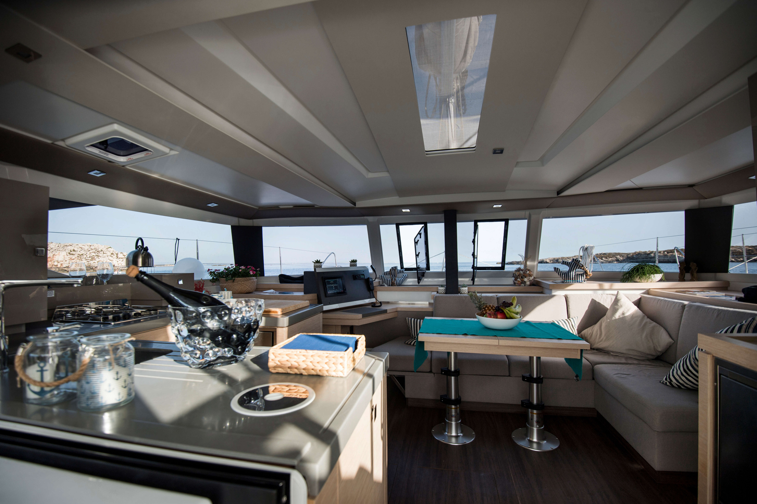 Fountaine Pajot Saona 47 (Wm-AC-Gen-Sol.Pan) — photo 64