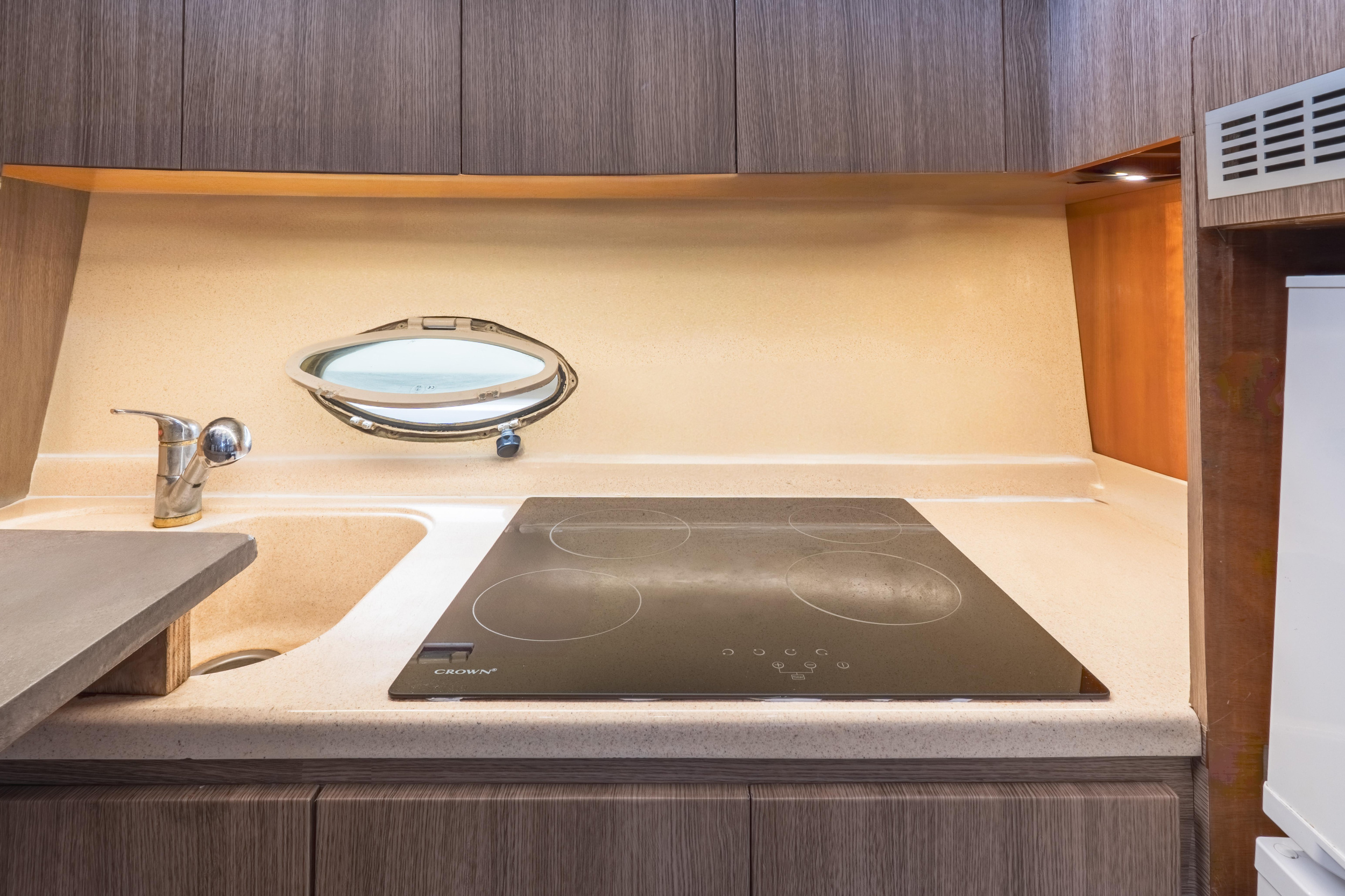 Azimut 58 — photo 25