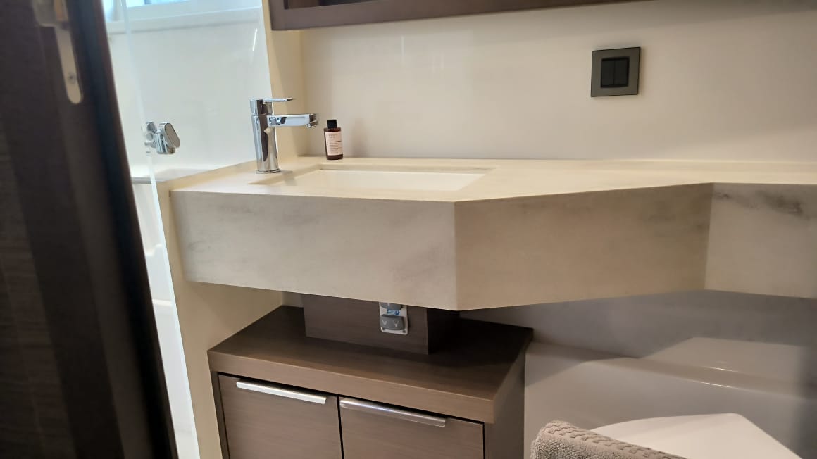 Lagoon 46 — photo 14