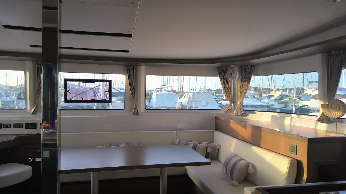 Lagoon 46 — photo 22