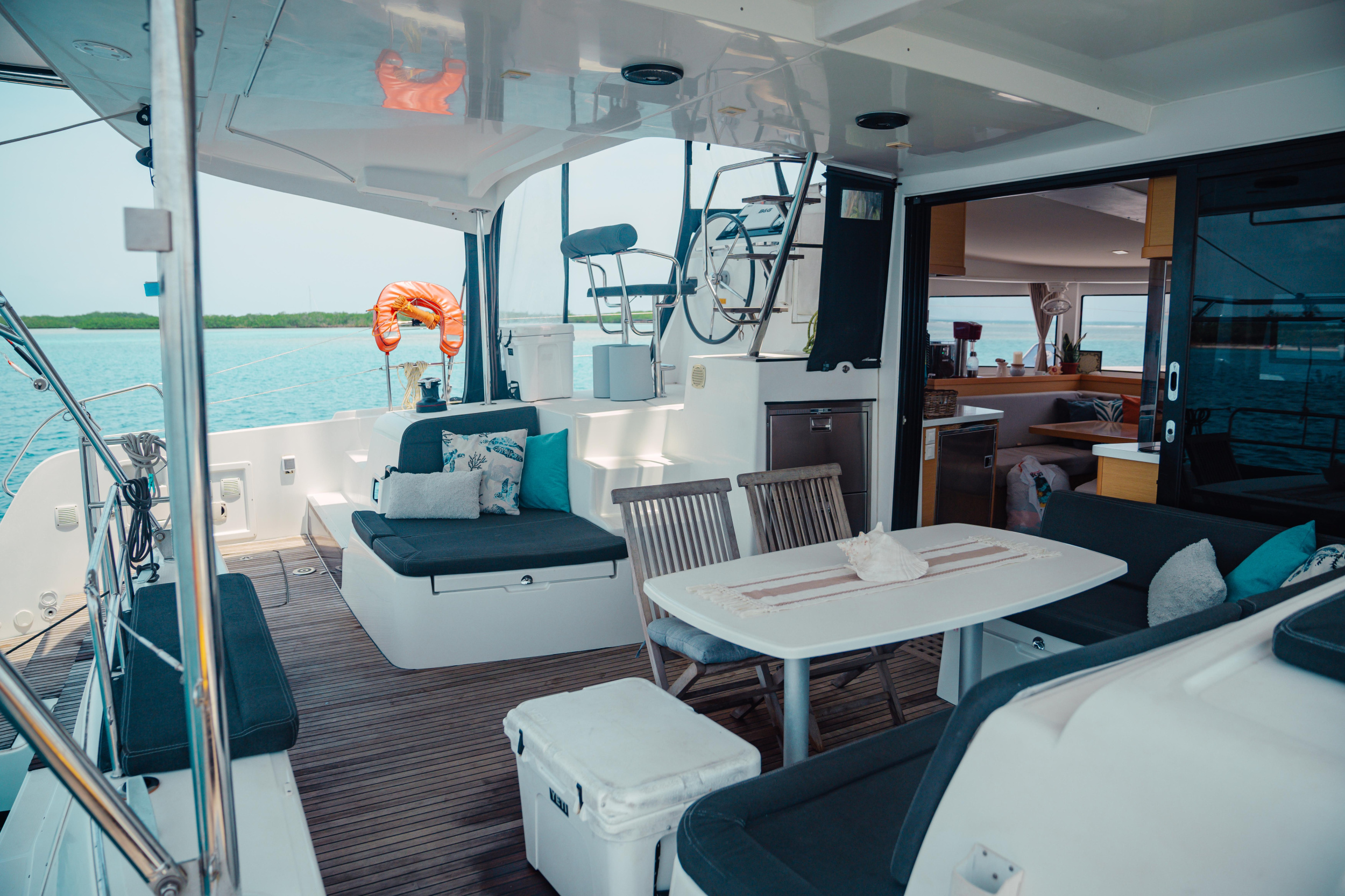 Lagoon 42 - Owner Version — photo 23