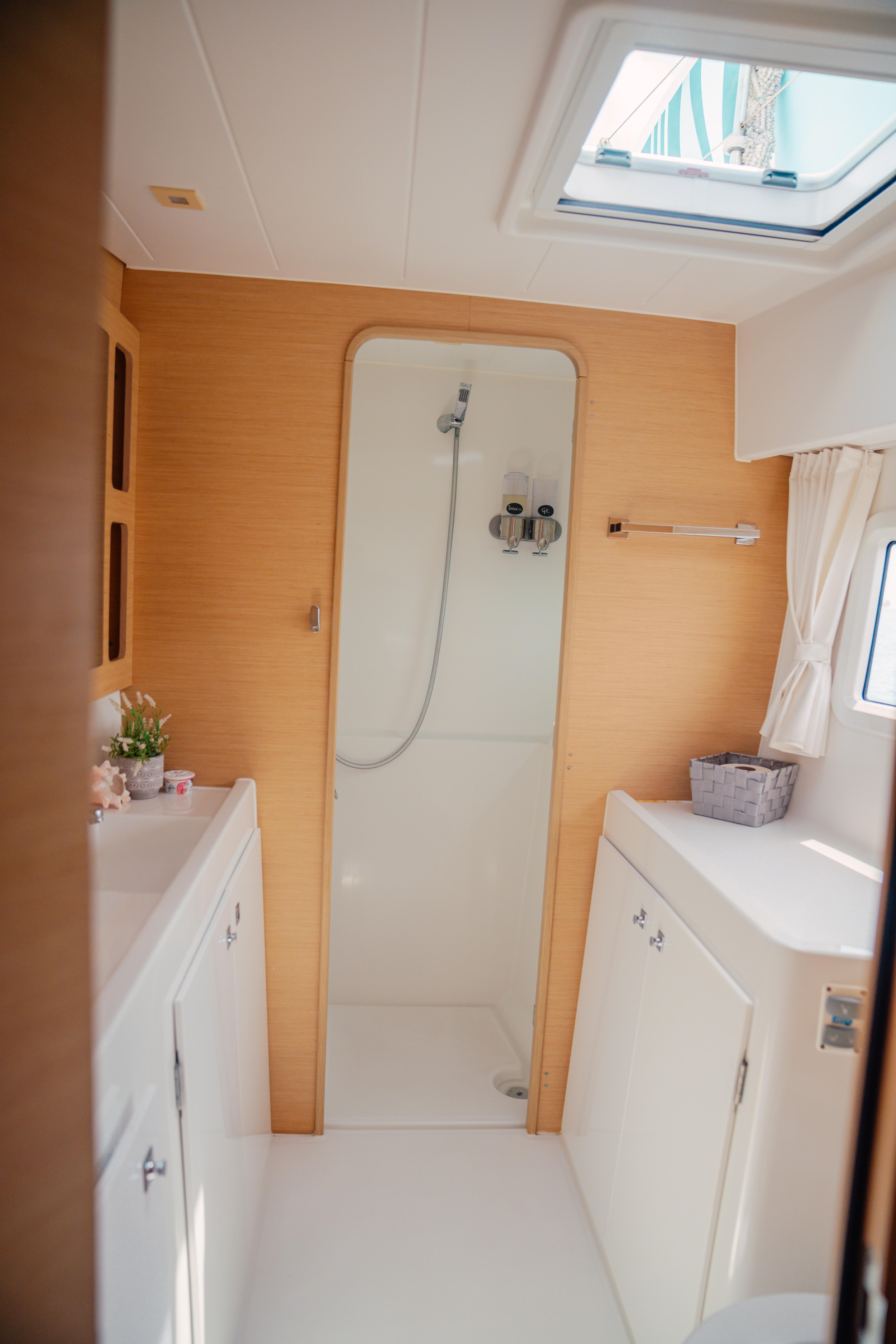 Lagoon 42 - Owner Version — photo 33