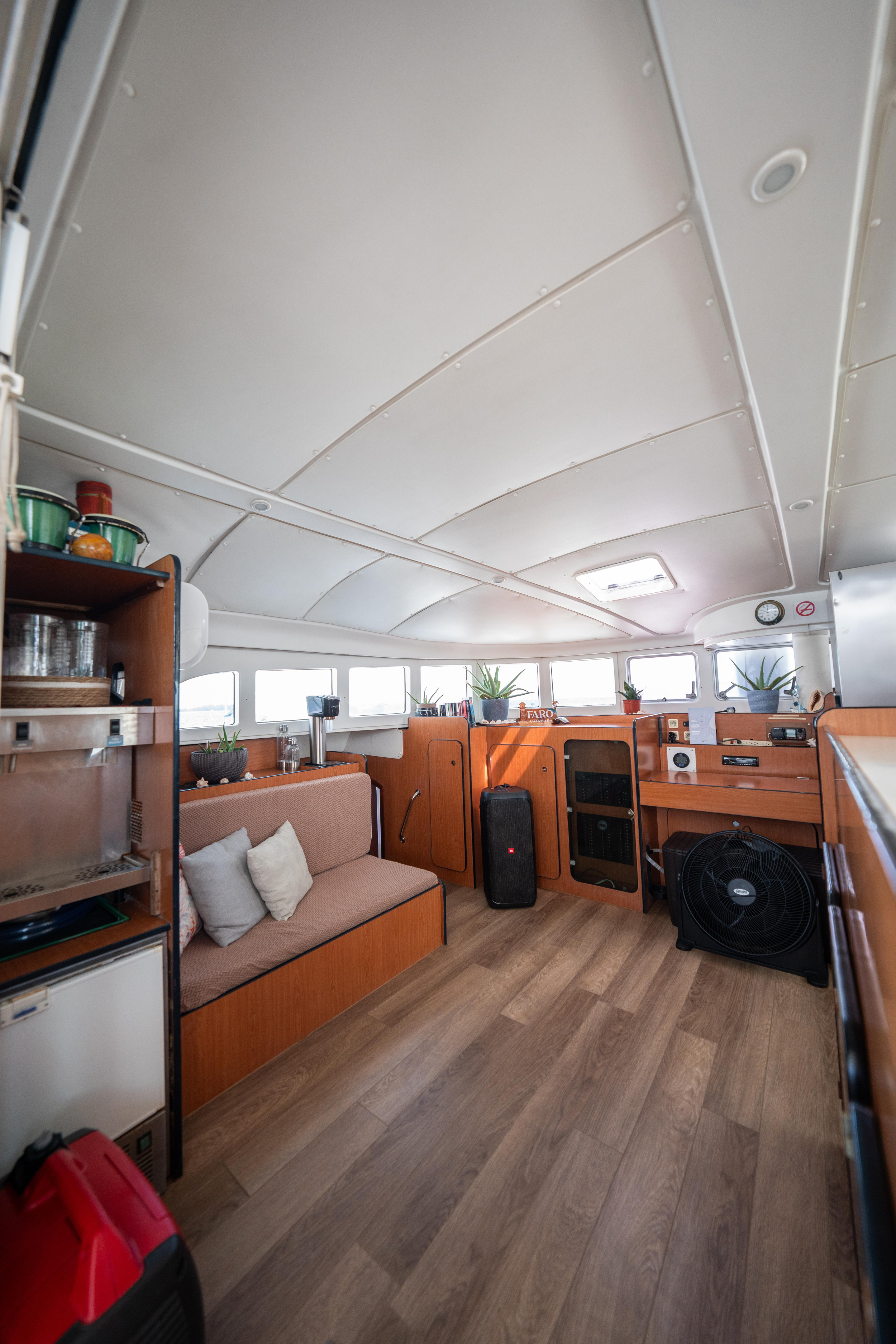 Lagoon Switch 570 — photo 10