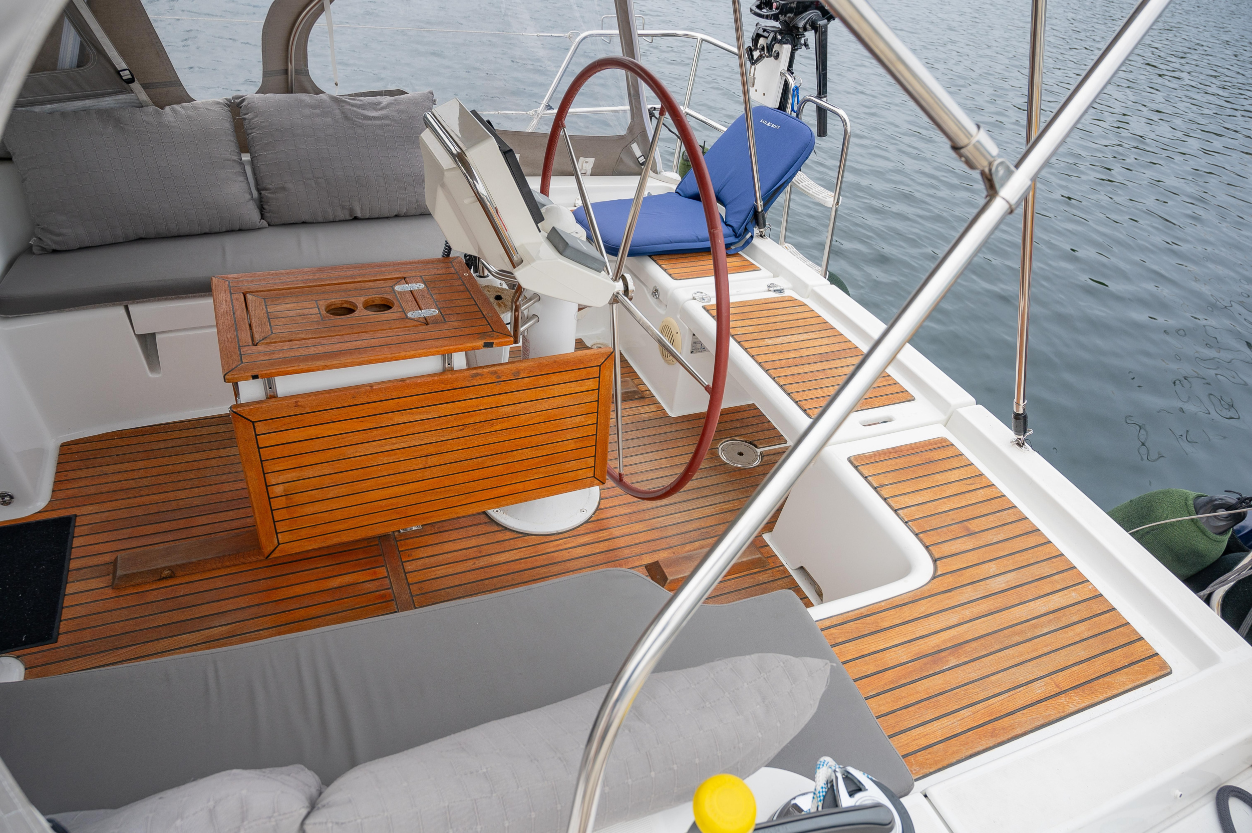 Beneteau Oceanis 37 — photo 22