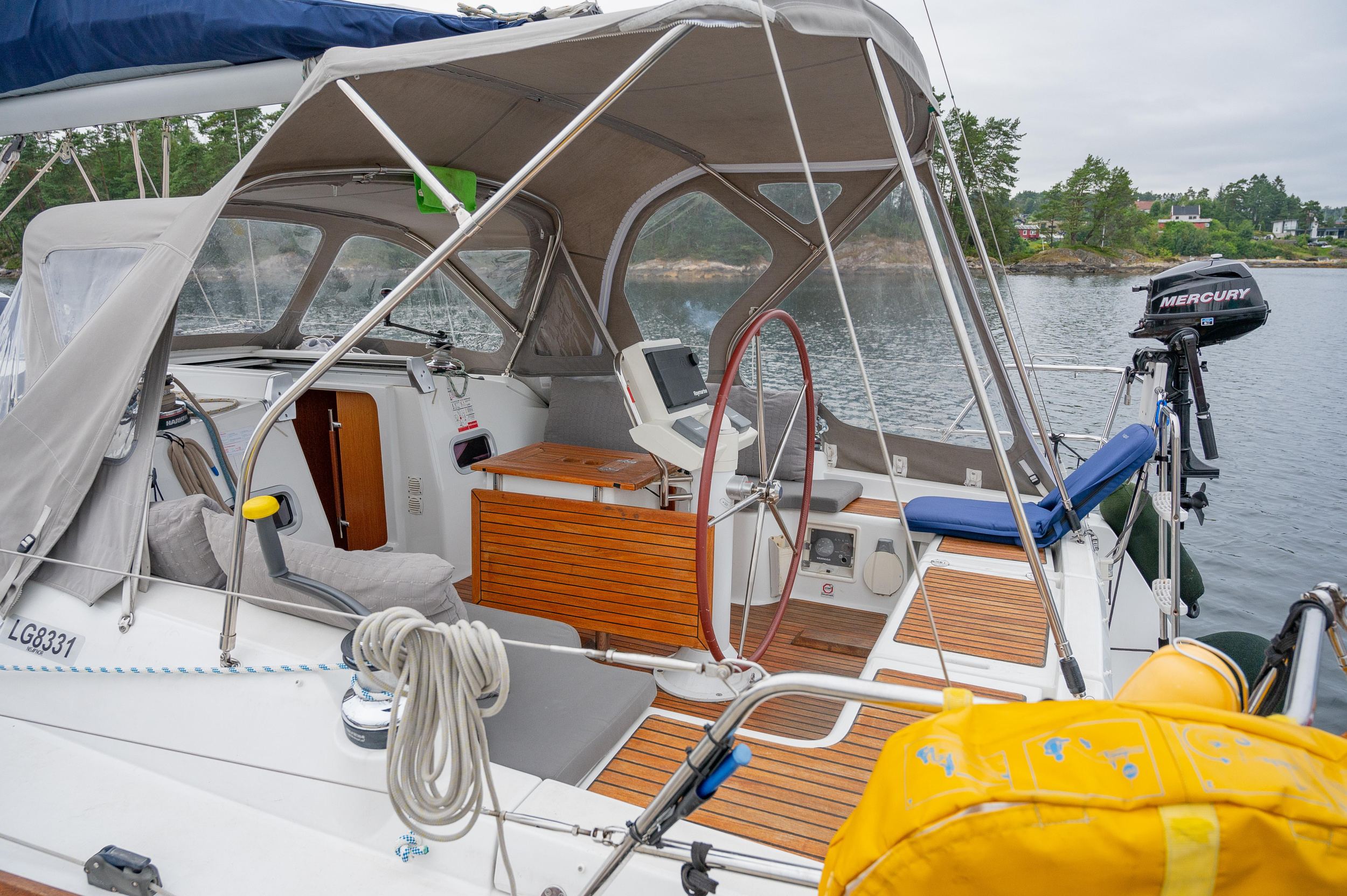 Beneteau Oceanis 37 — photo 12