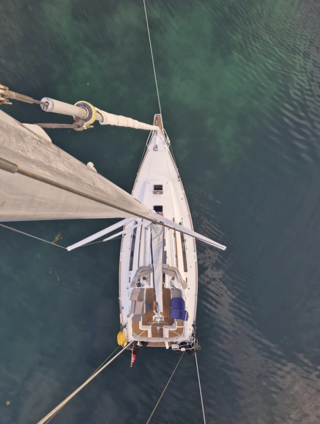 Beneteau Oceanis 37 — photo 16