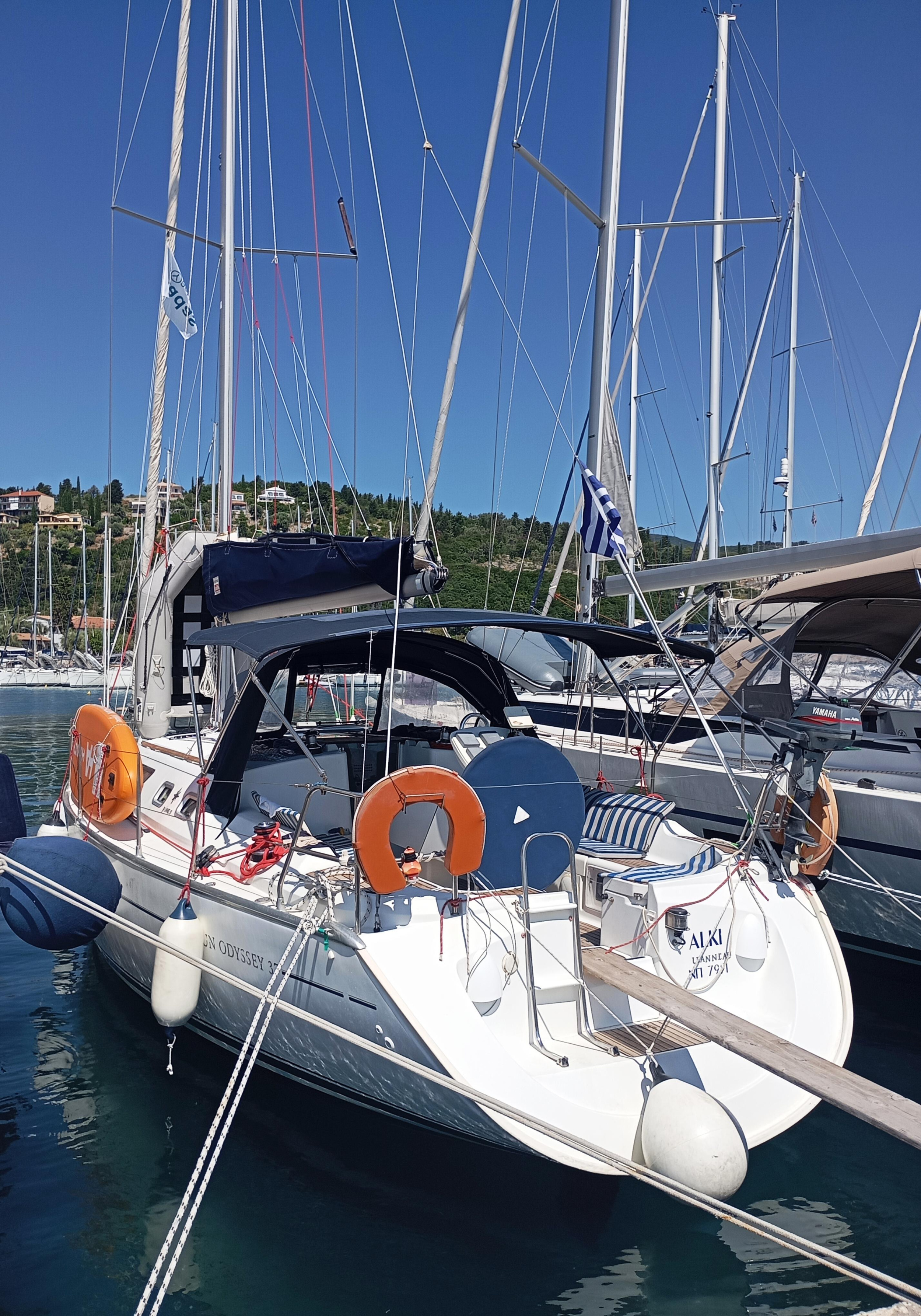 Sun Odyssey 37 — photo 12