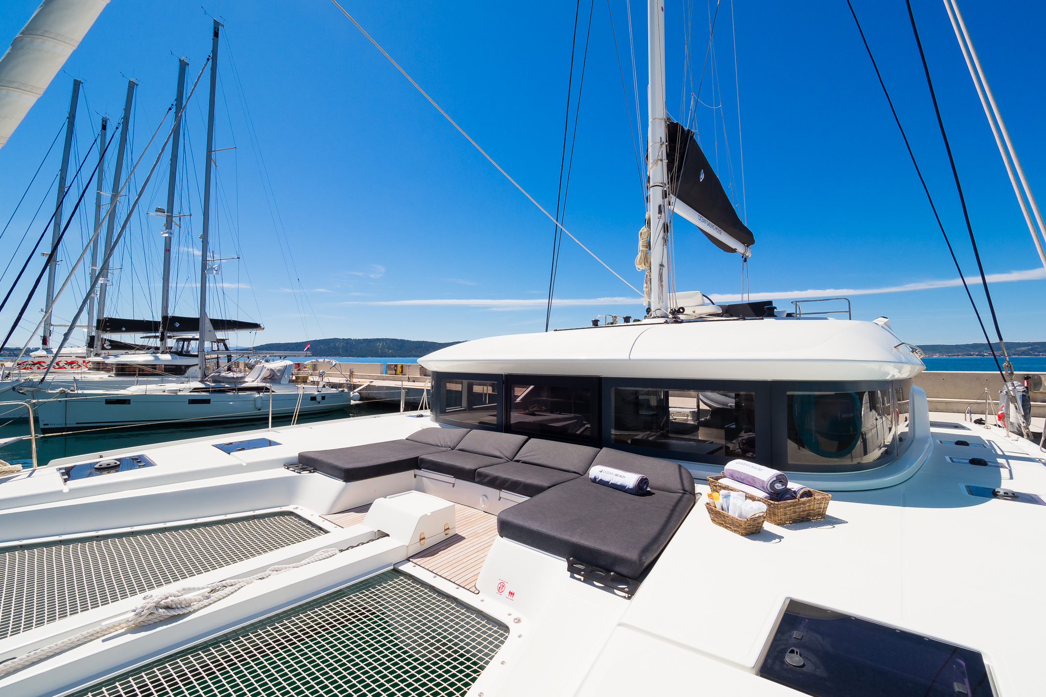 Lagoon 50 — photo 4