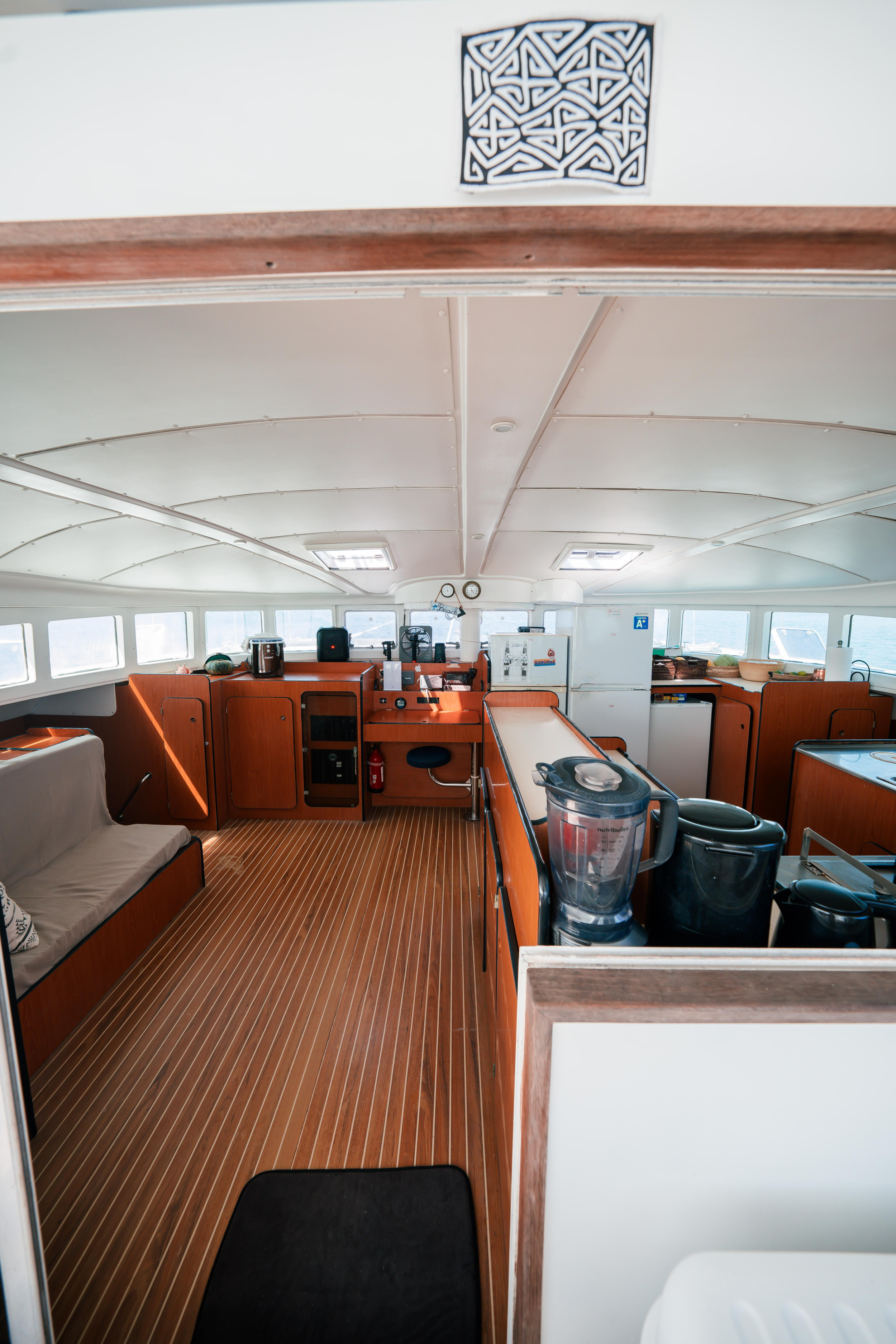 Lagoon Switch 570 — photo 18