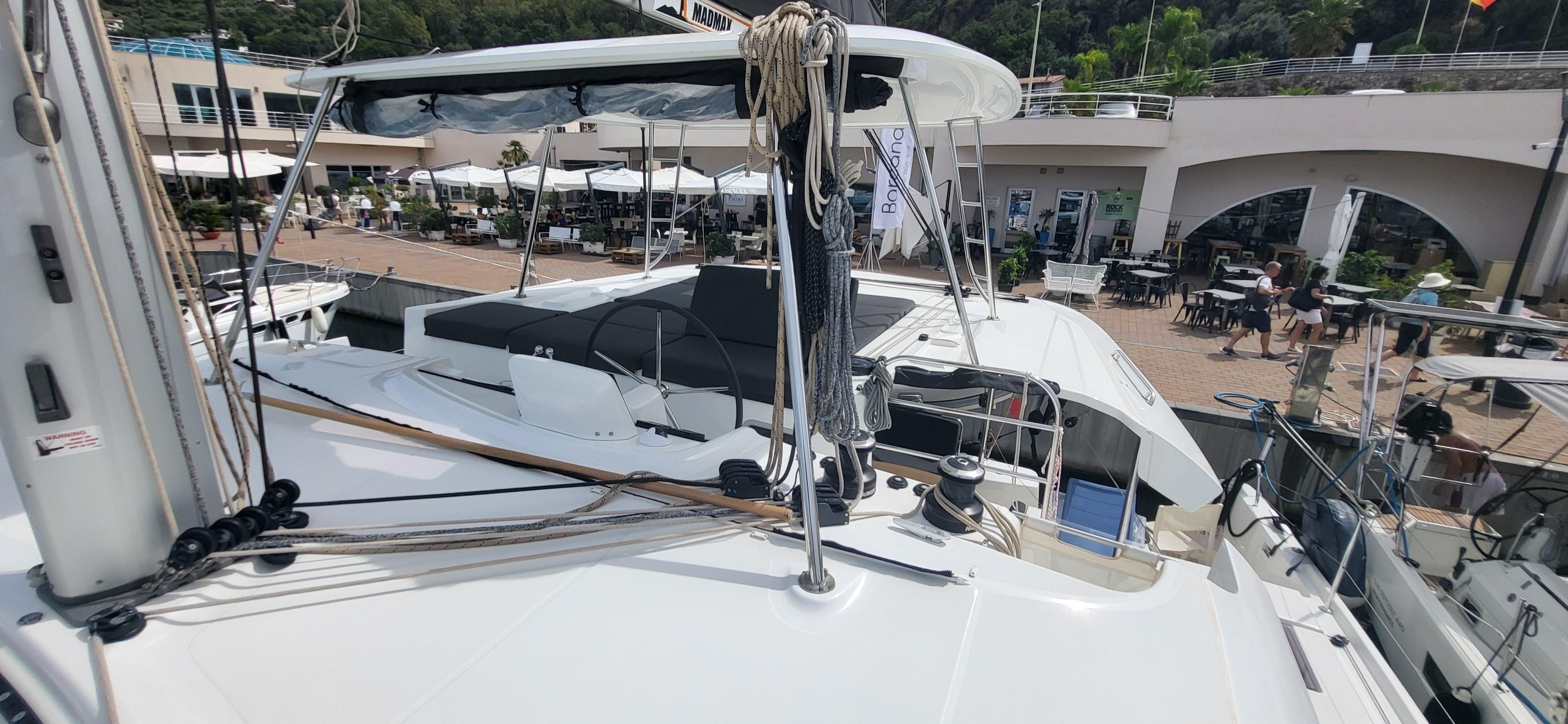 Lagoon 46 — photo 14
