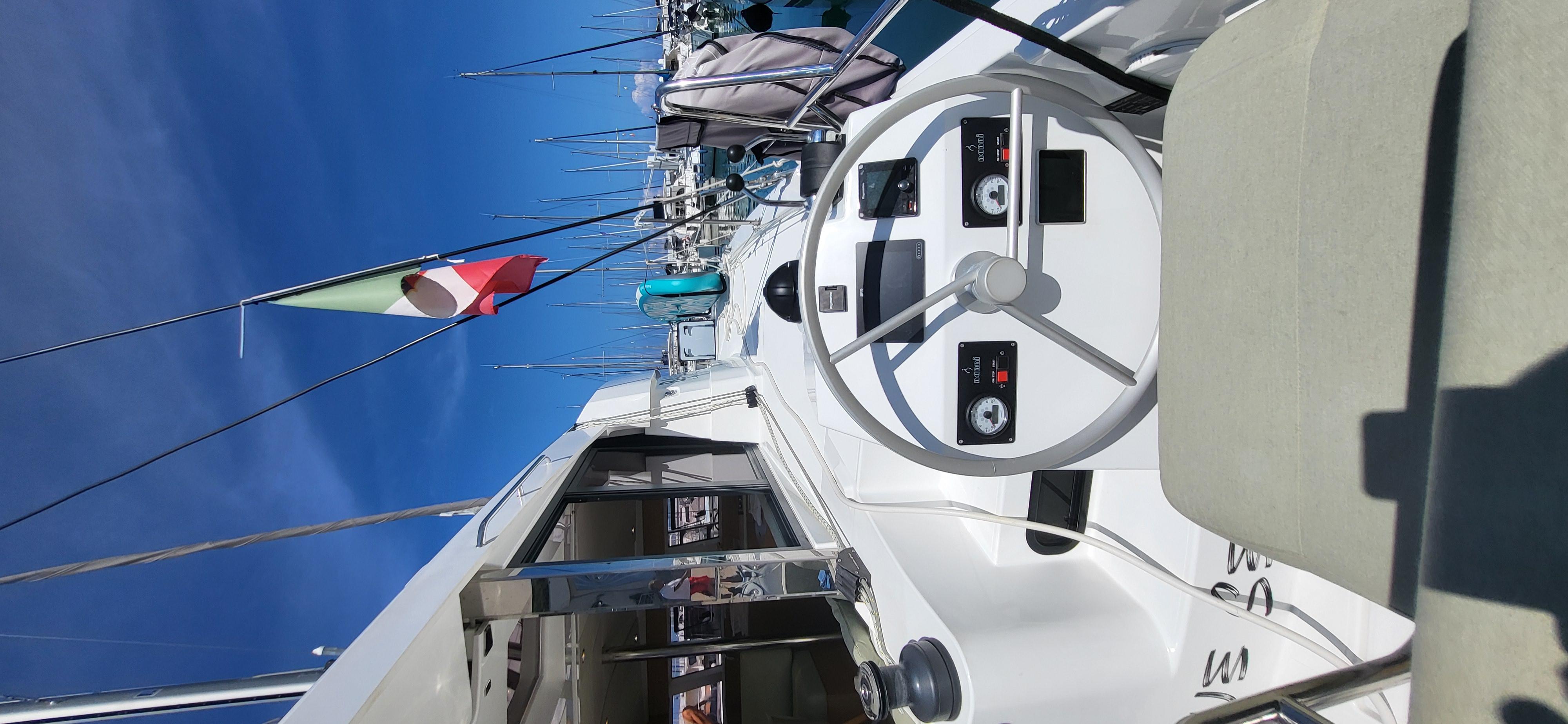 Lagoon 46 — photo 22