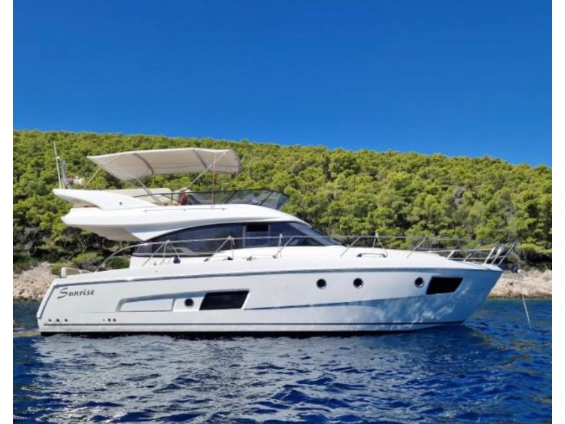 Bavaria Virtess 420 Fly — photo 11