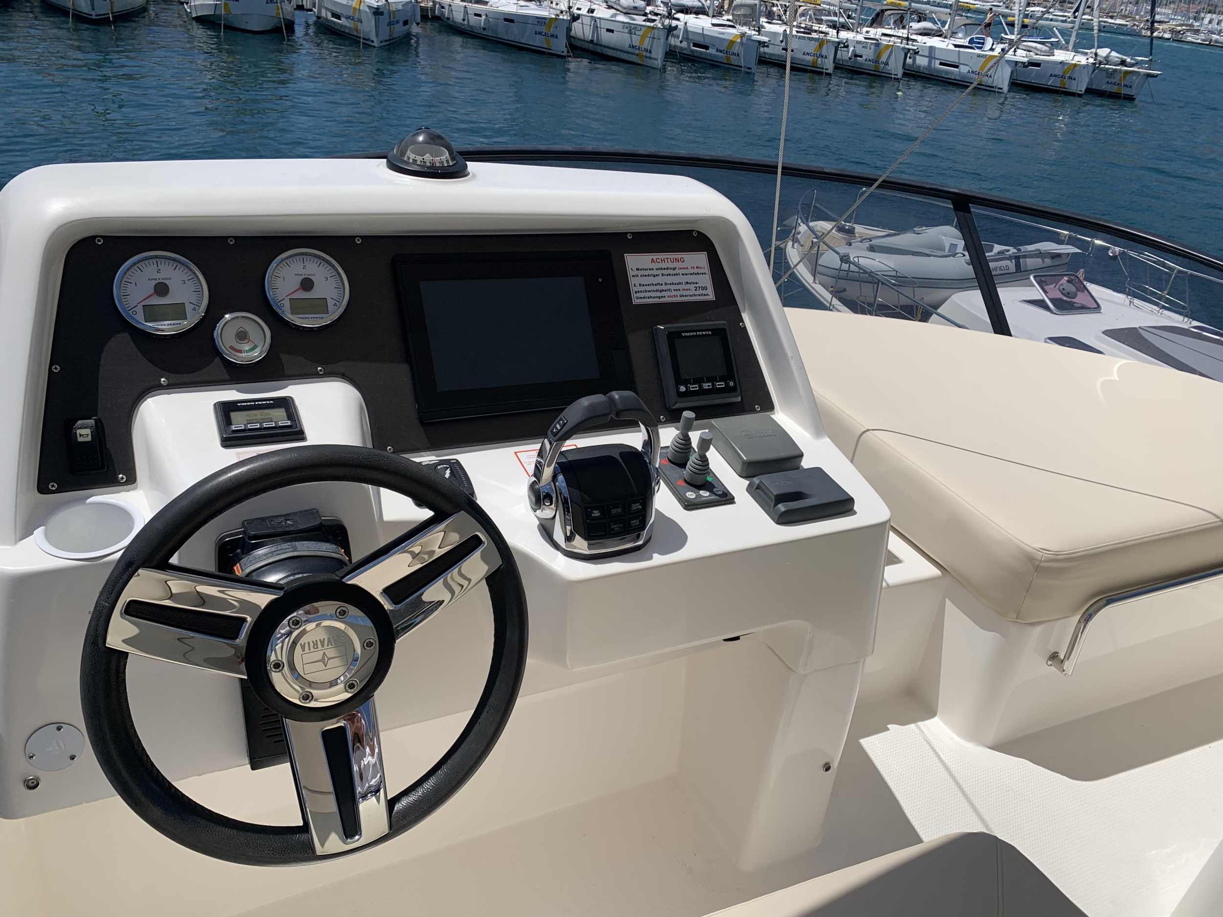 Bavaria Virtess 420 Fly — photo 6