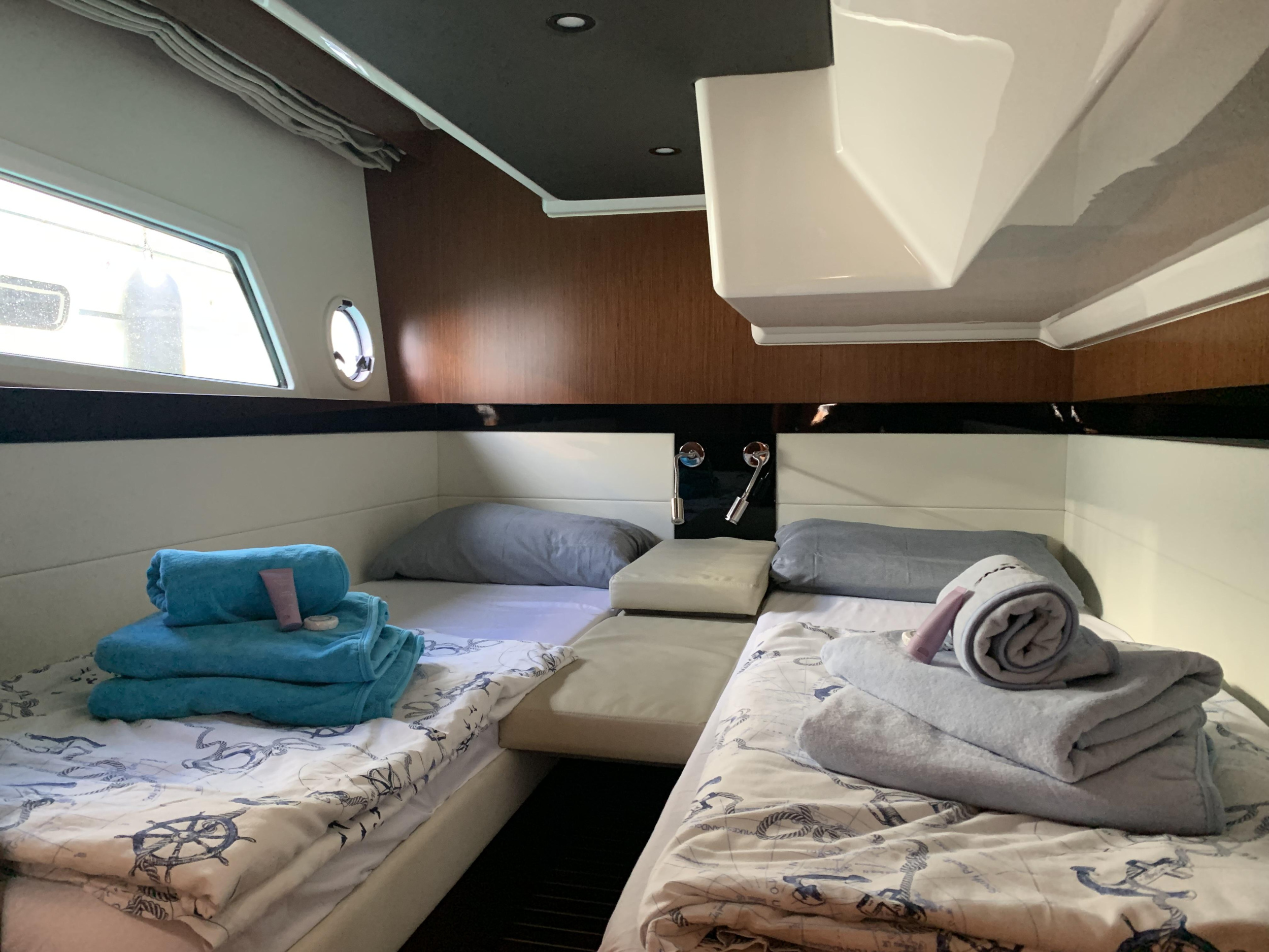 Bavaria Virtess 420 Fly — photo 18