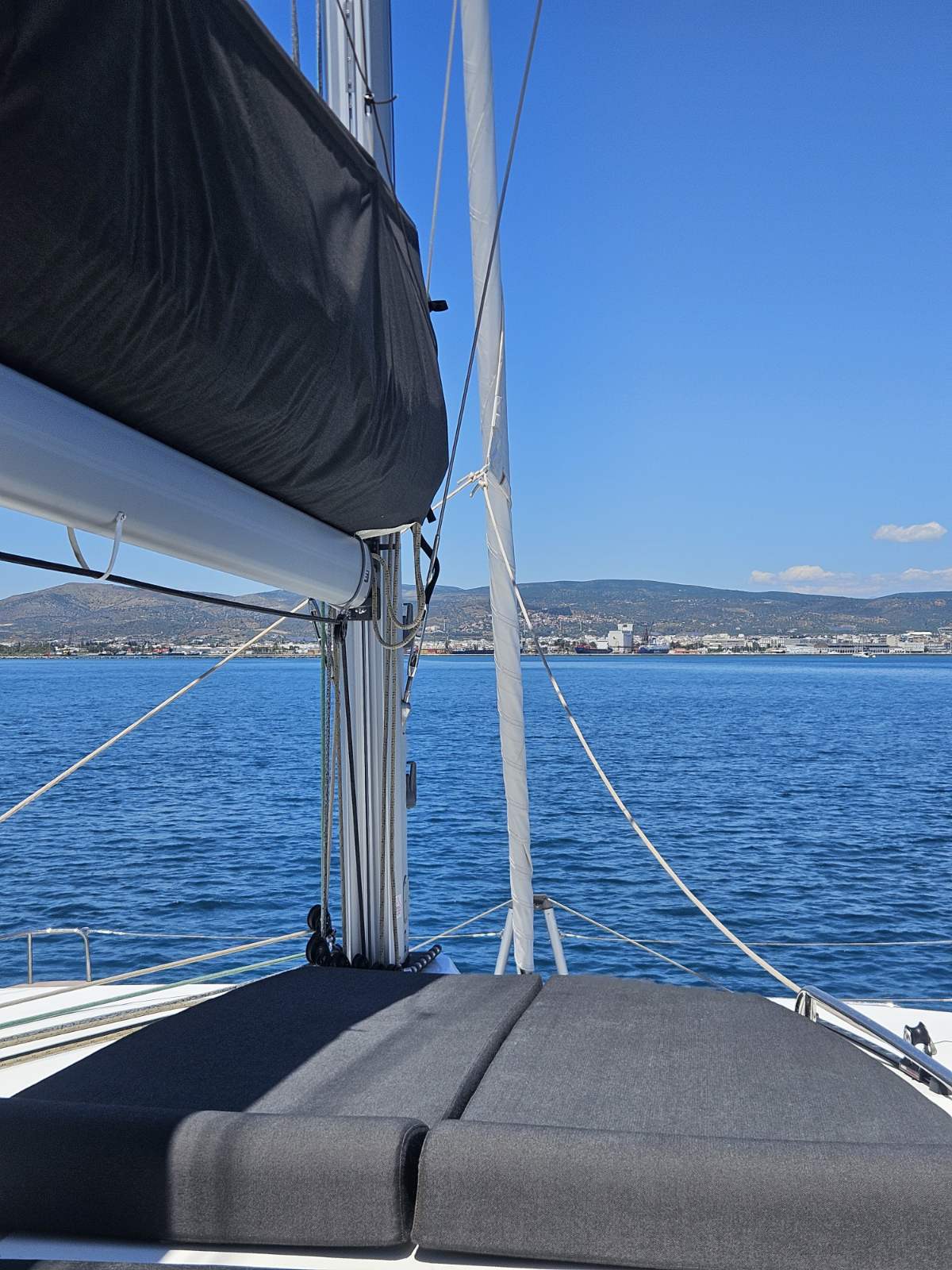 Lagoon 43 — photo 25