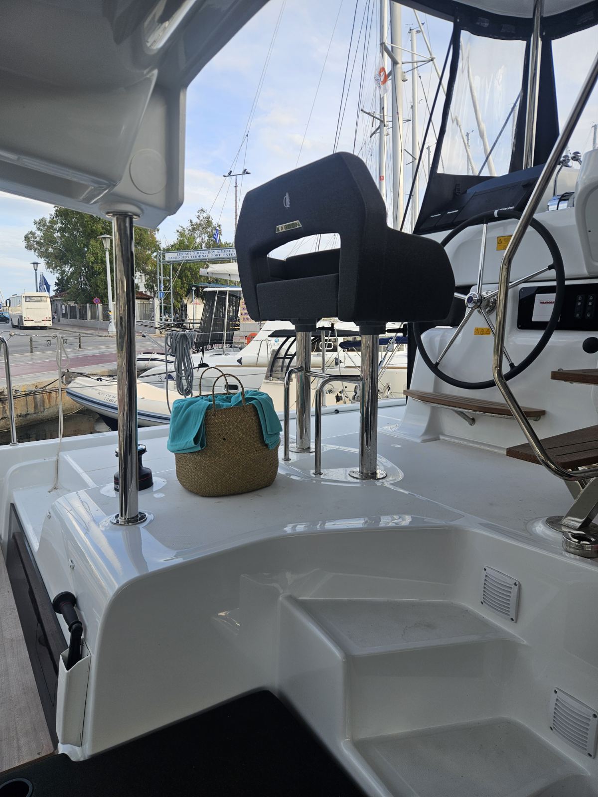 Lagoon 43 — photo 20