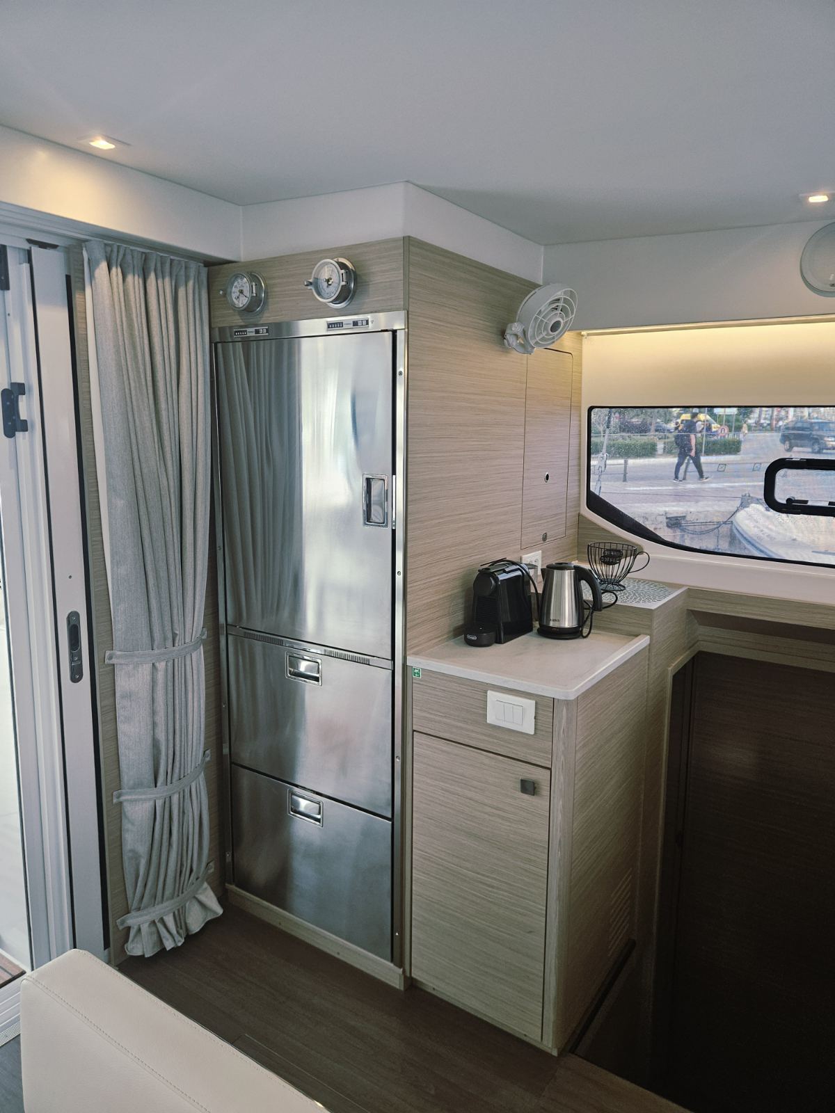 Lagoon 43 — photo 24