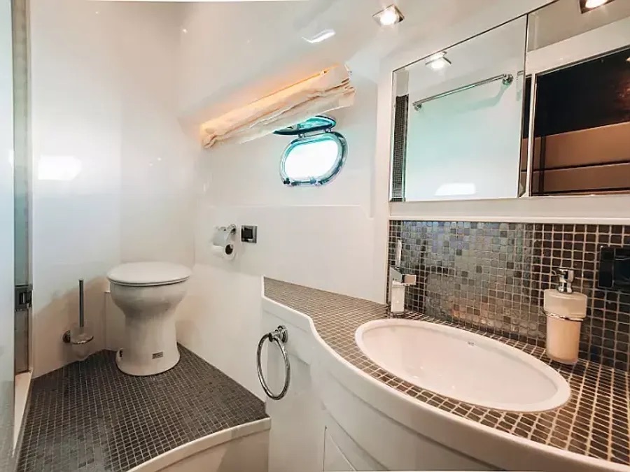 Elegance 60 Fly — photo 15