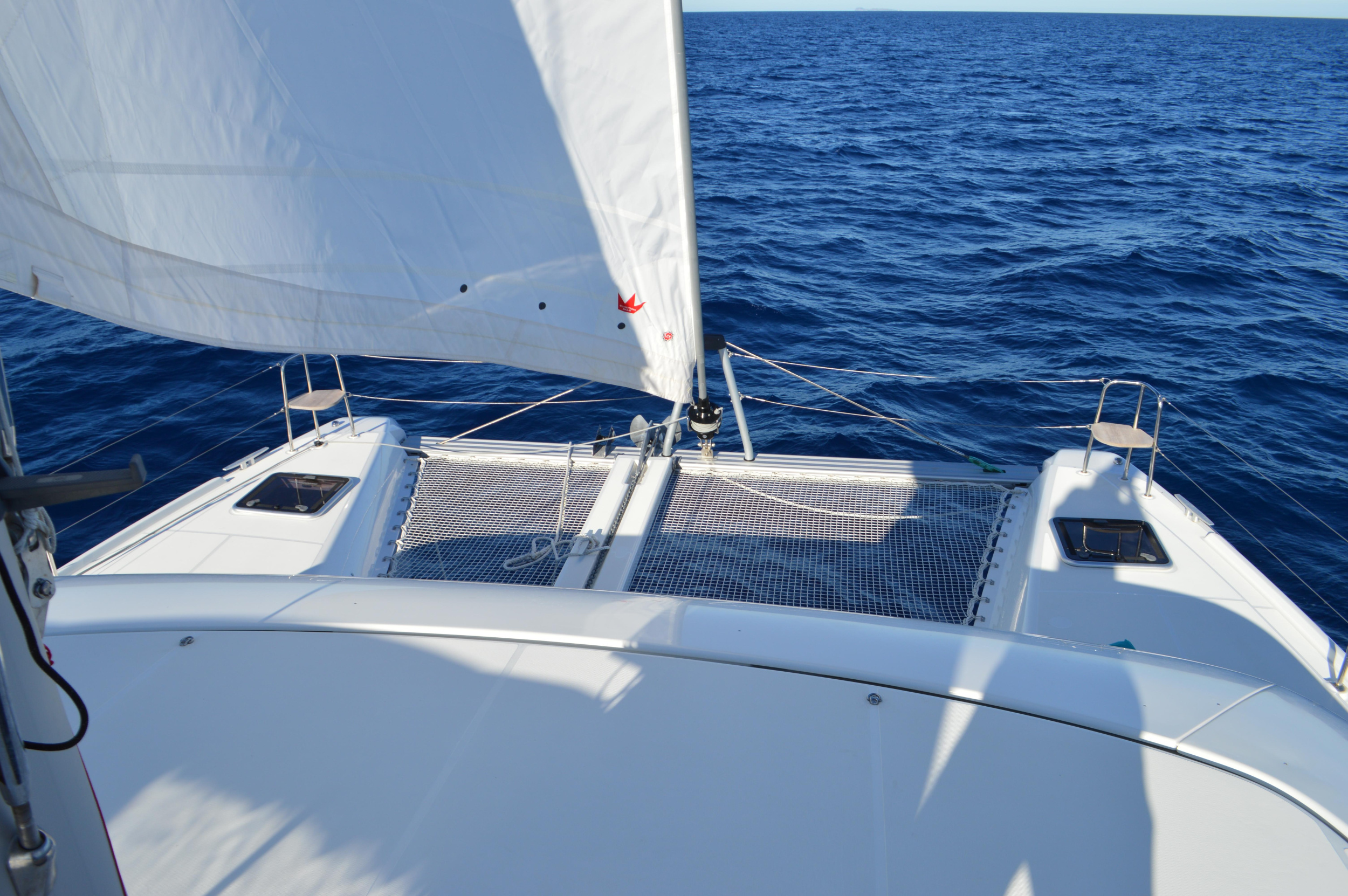 Lagoon 42 — photo 4