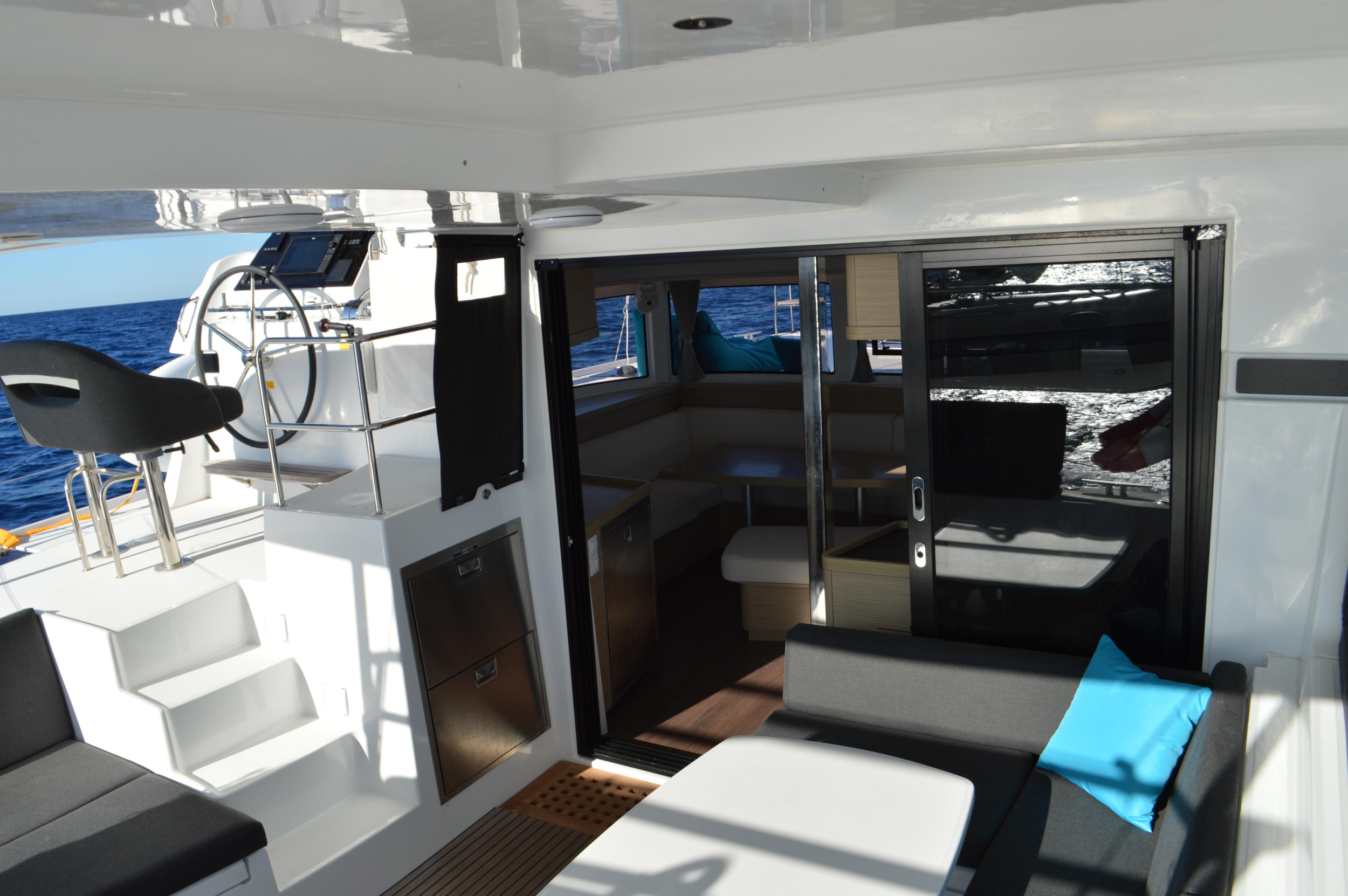 Lagoon 42 — photo 11