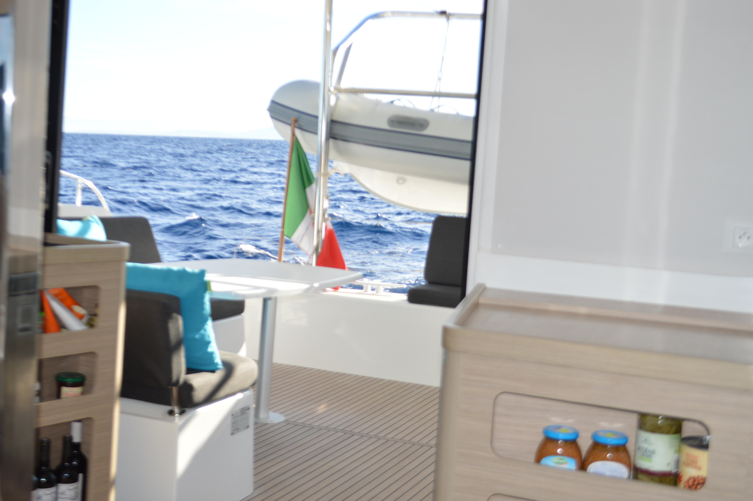 Lagoon 42 — photo 22
