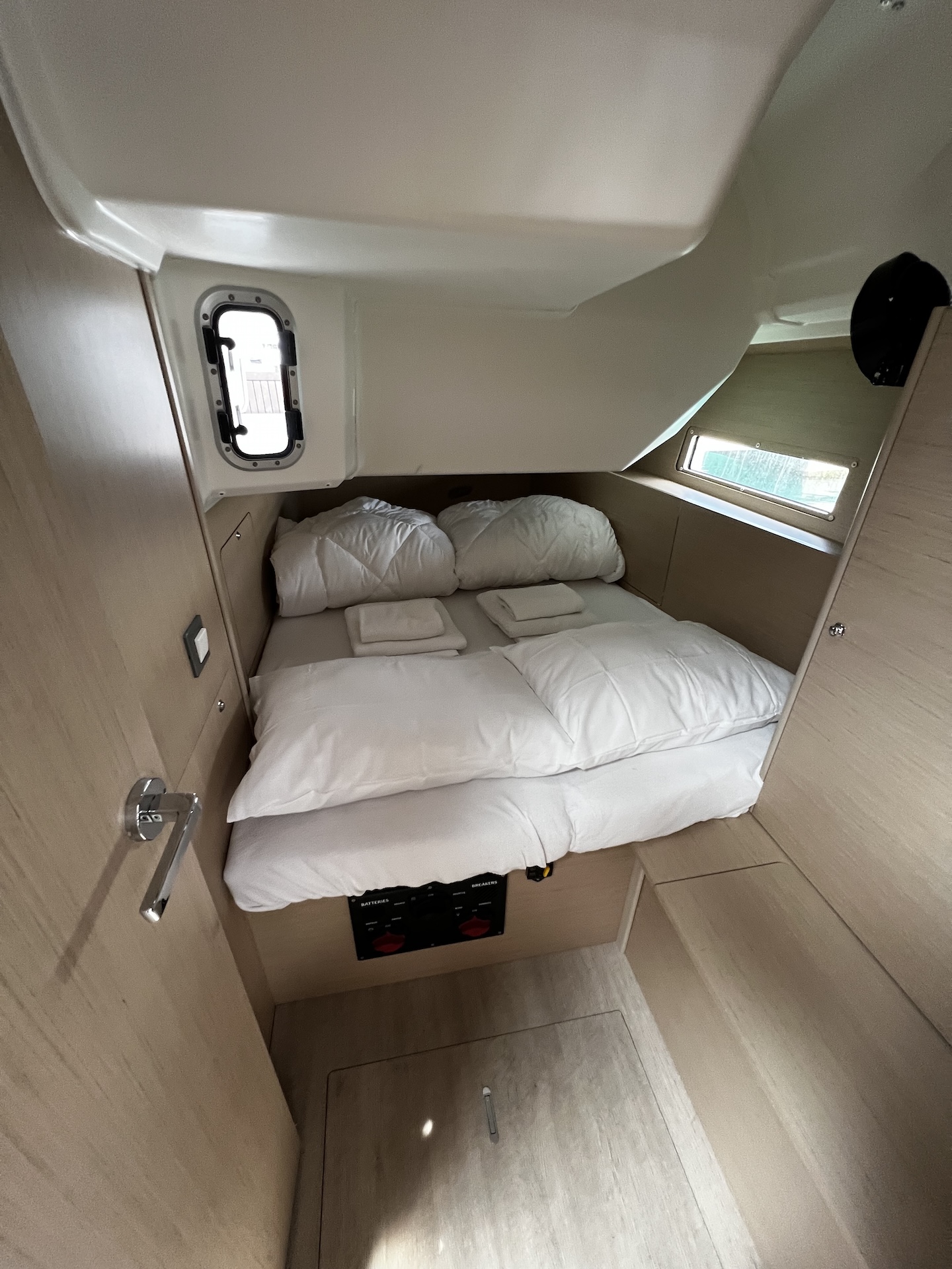 Oceanis 40.1 — photo 11