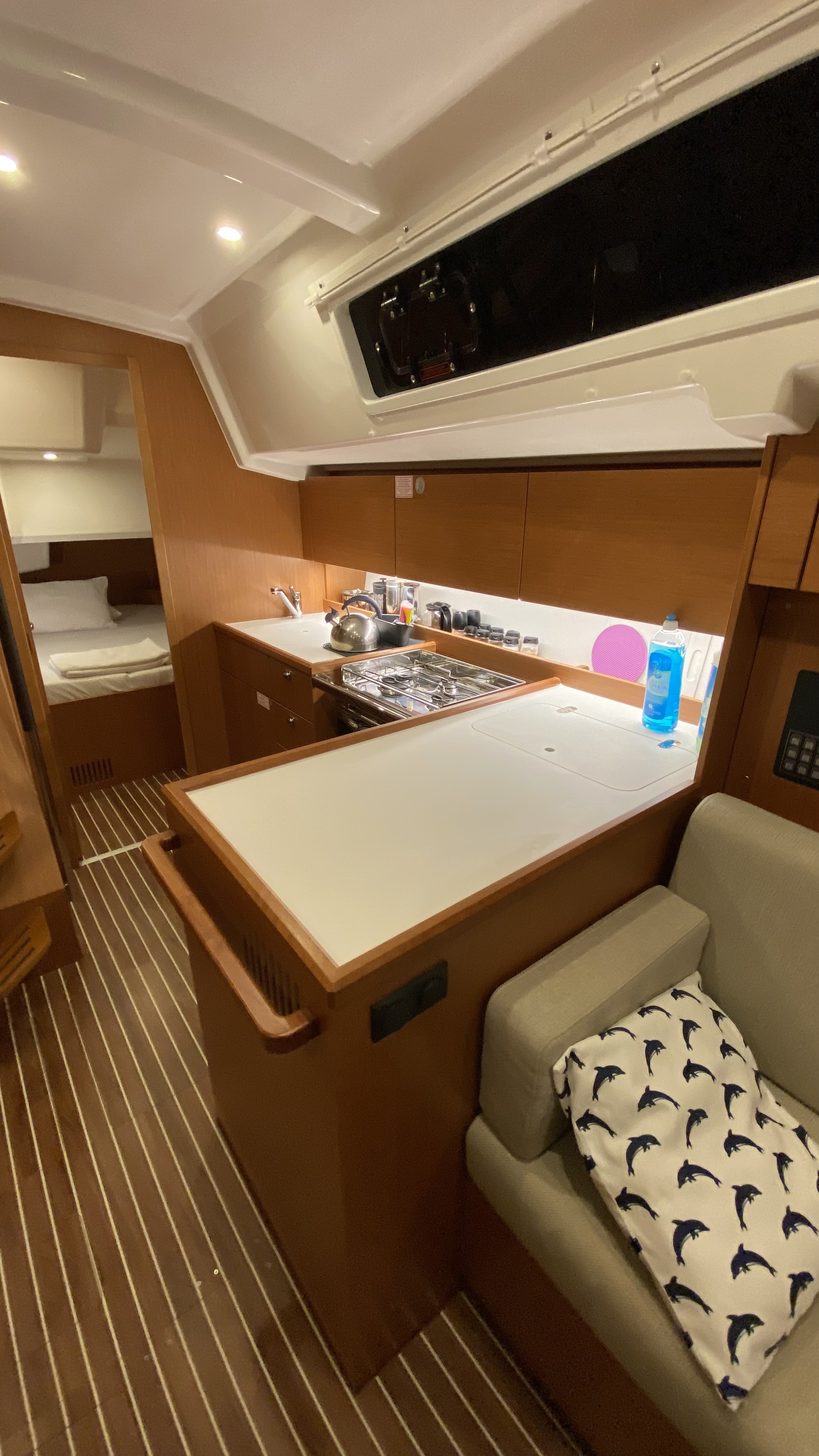 Bavaria C38 — photo 9