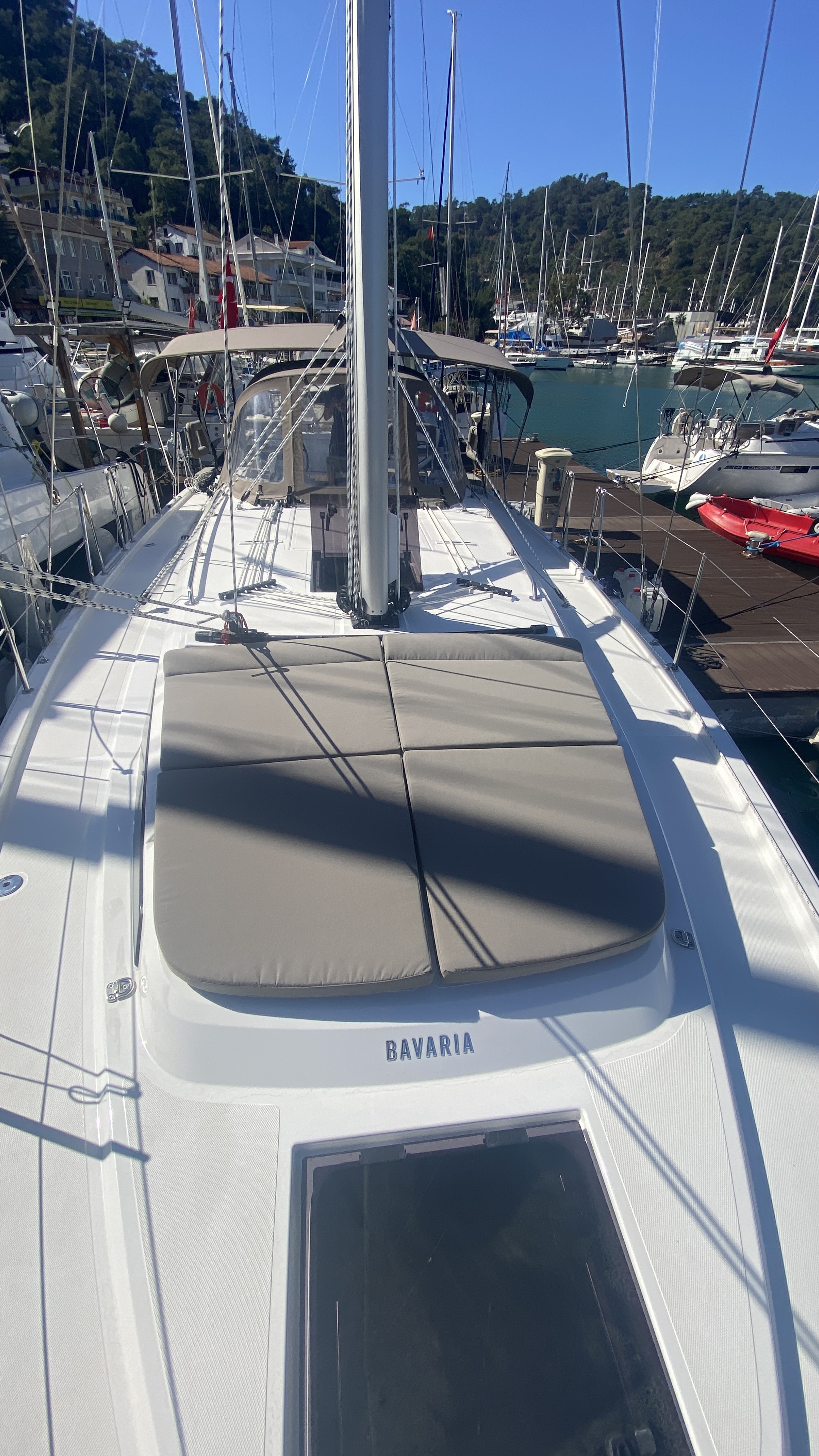 Bavaria C38 — photo 22