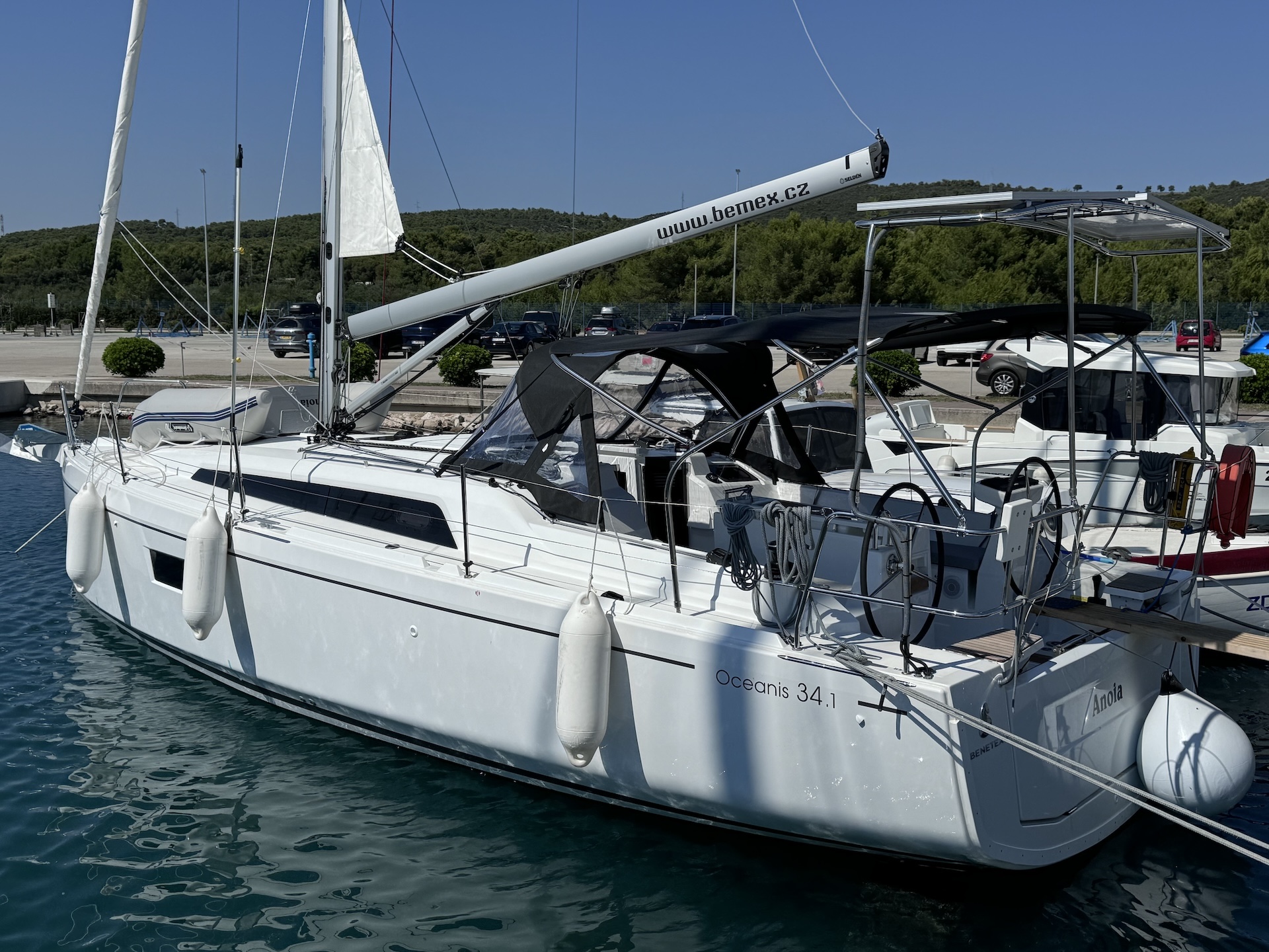 Oceanis 34.1 — photo 1