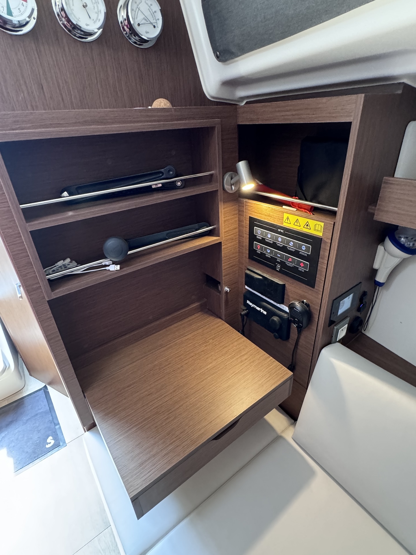 Oceanis 34.1 — photo 2