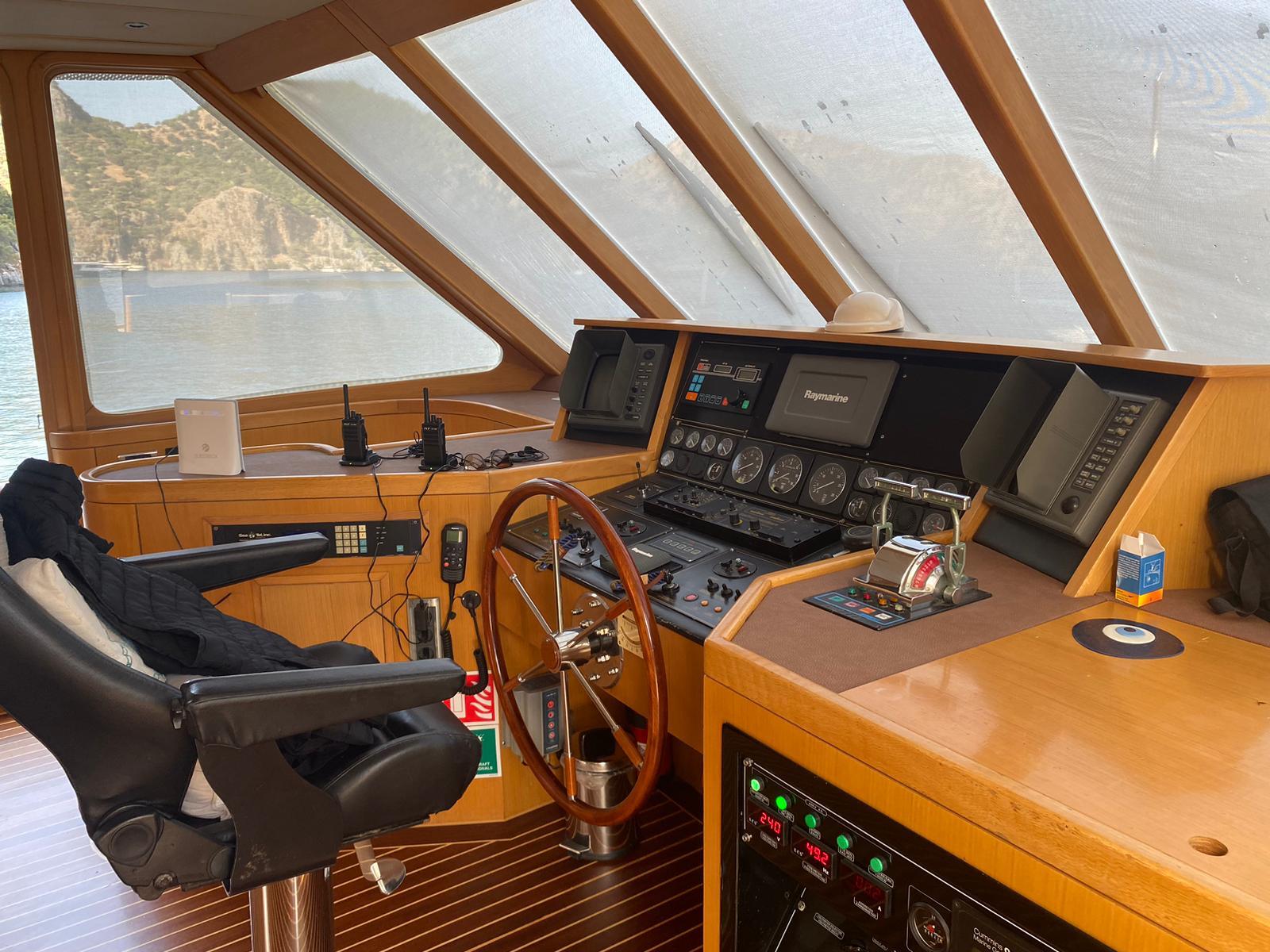 Trawler 77 — photo 8