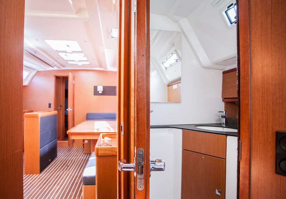 Bavaria Cruiser 46 — photo 13