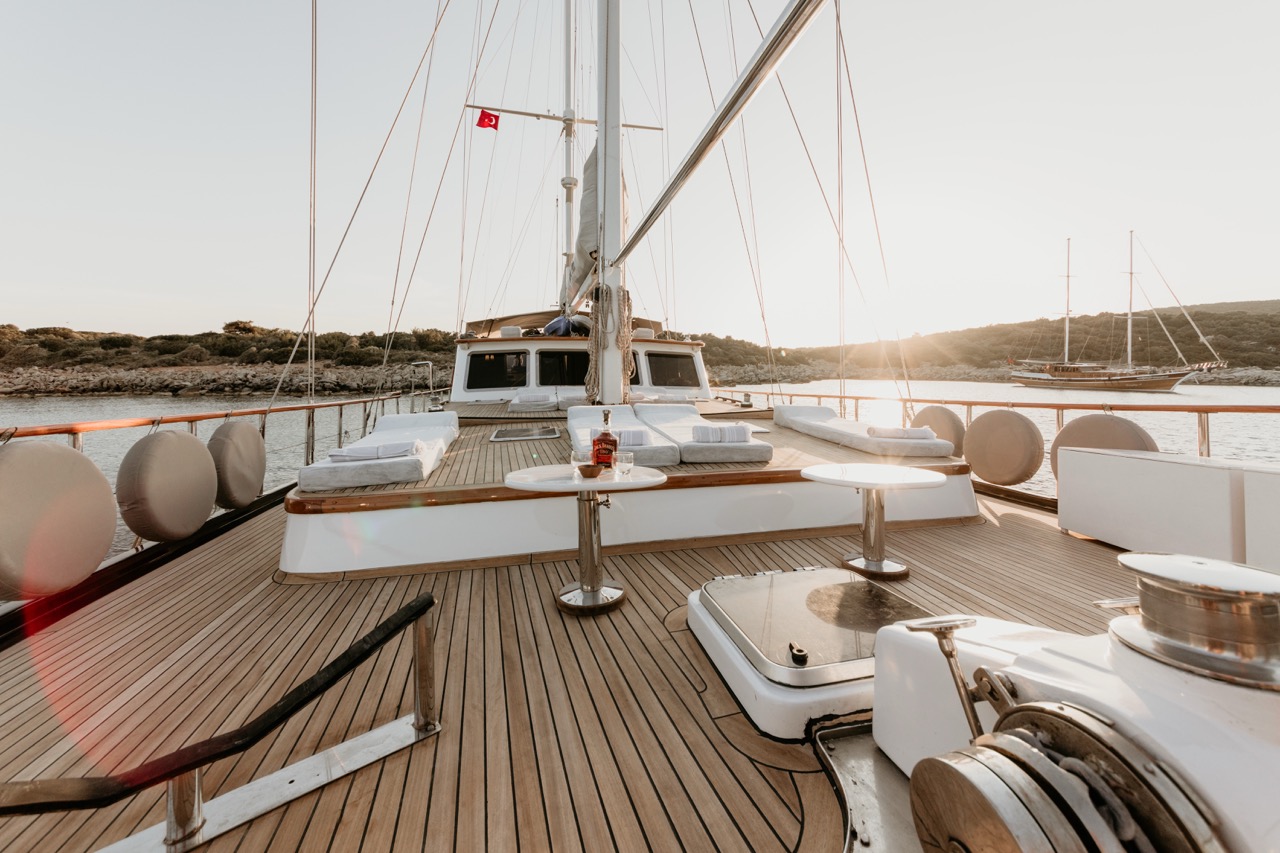 MOTORSAILOR DEA DEL MARE — photo 11