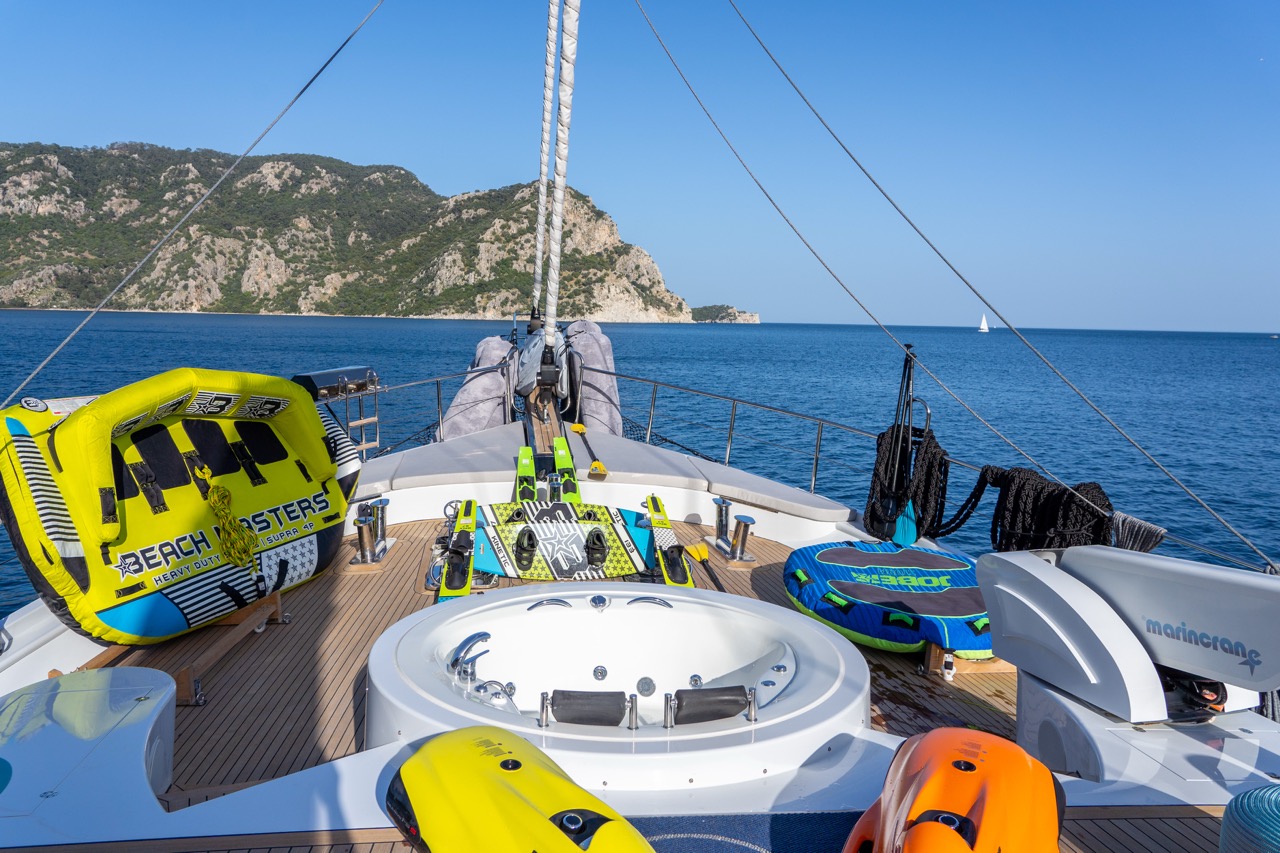 MOTORSAILOR GOOD LIFE — photo 16
